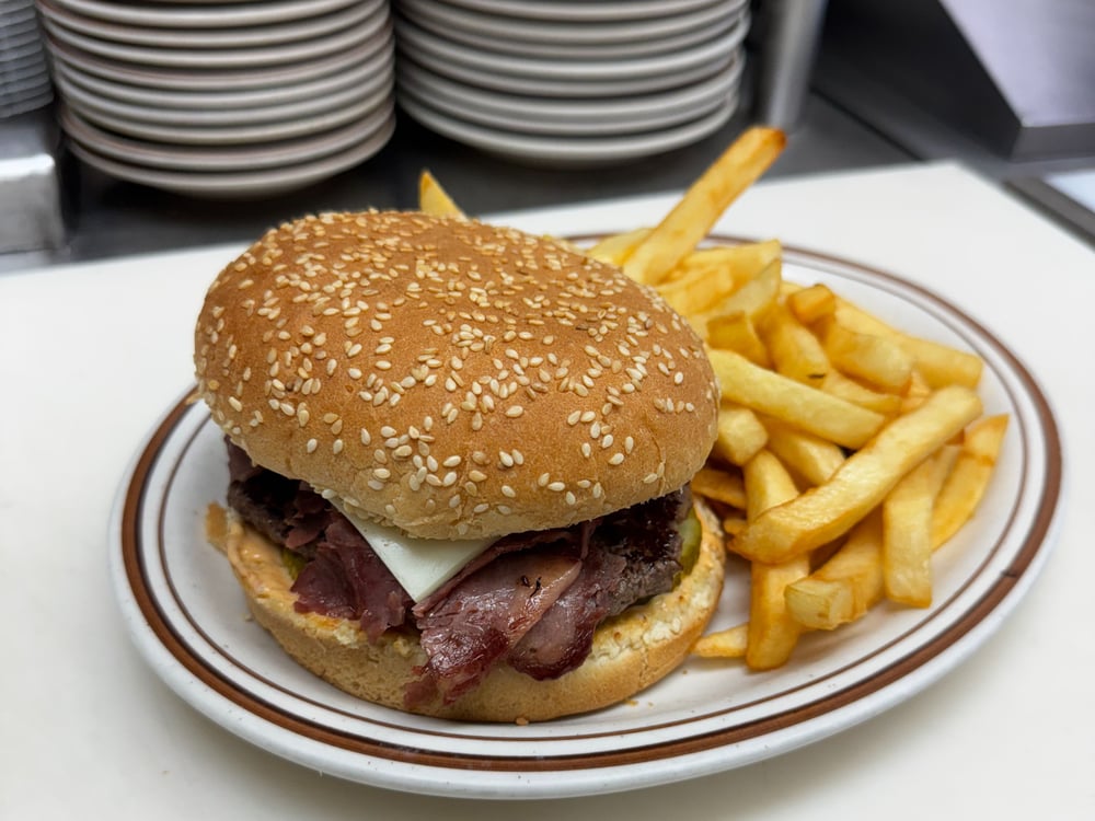 N.Y. Deli Burger