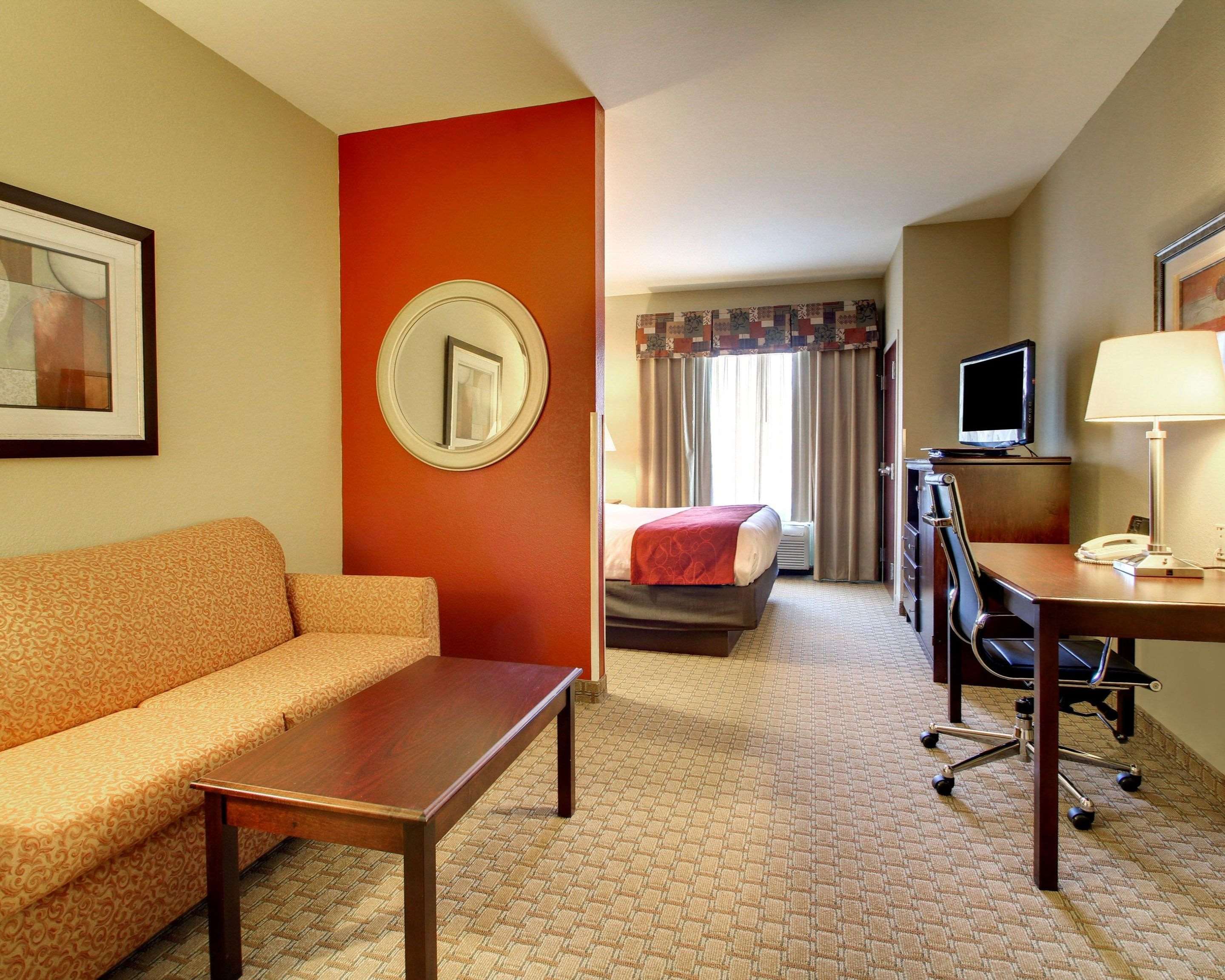 Comfort Suites Biloxi - Ocean Springs Photo