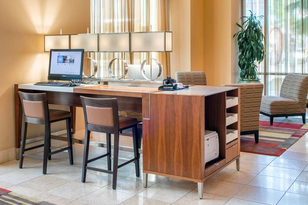 Hilton Vancouver Washington Image