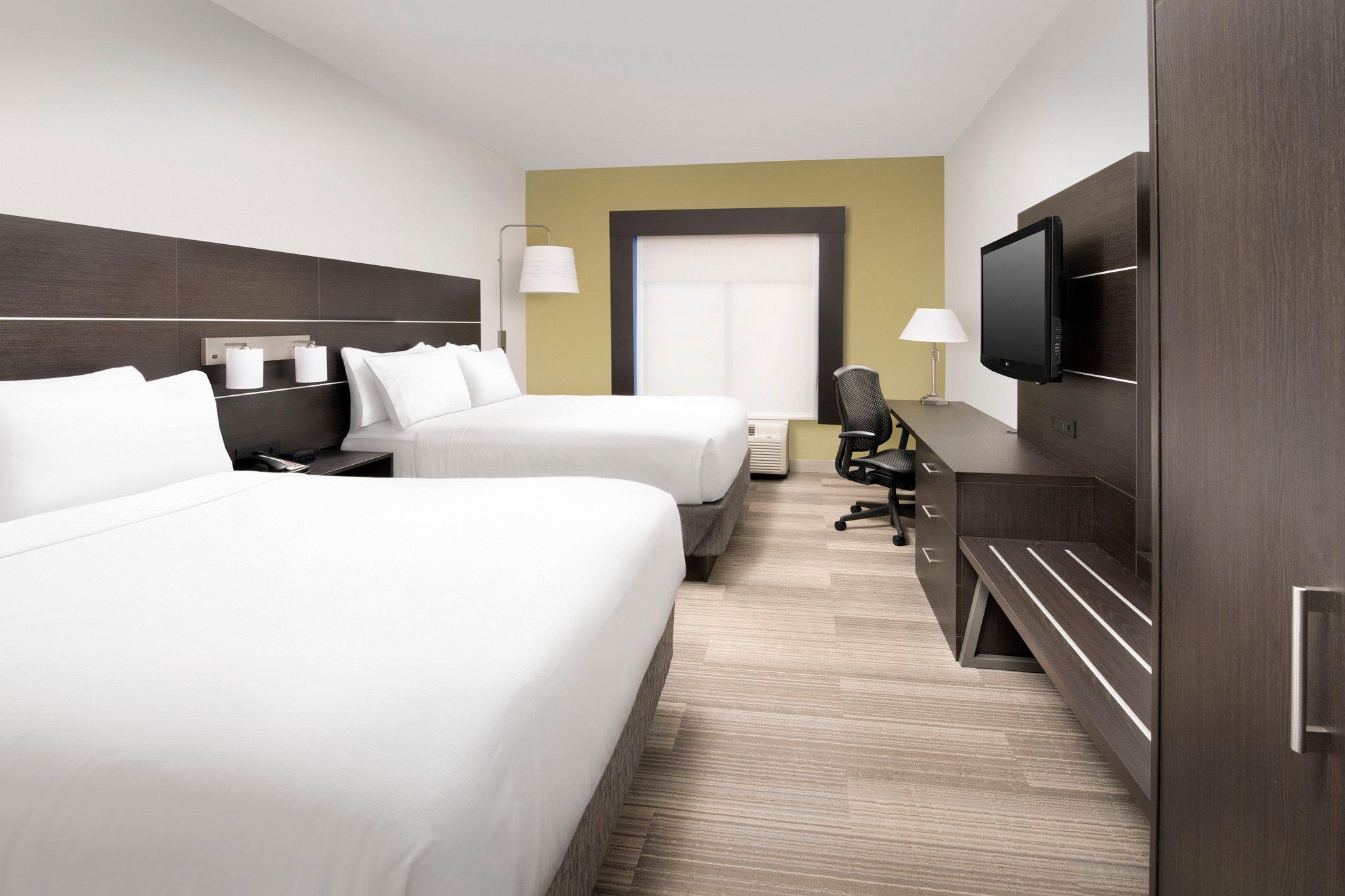 Holiday Inn Express Knoxville-Strawberry Plains Photo