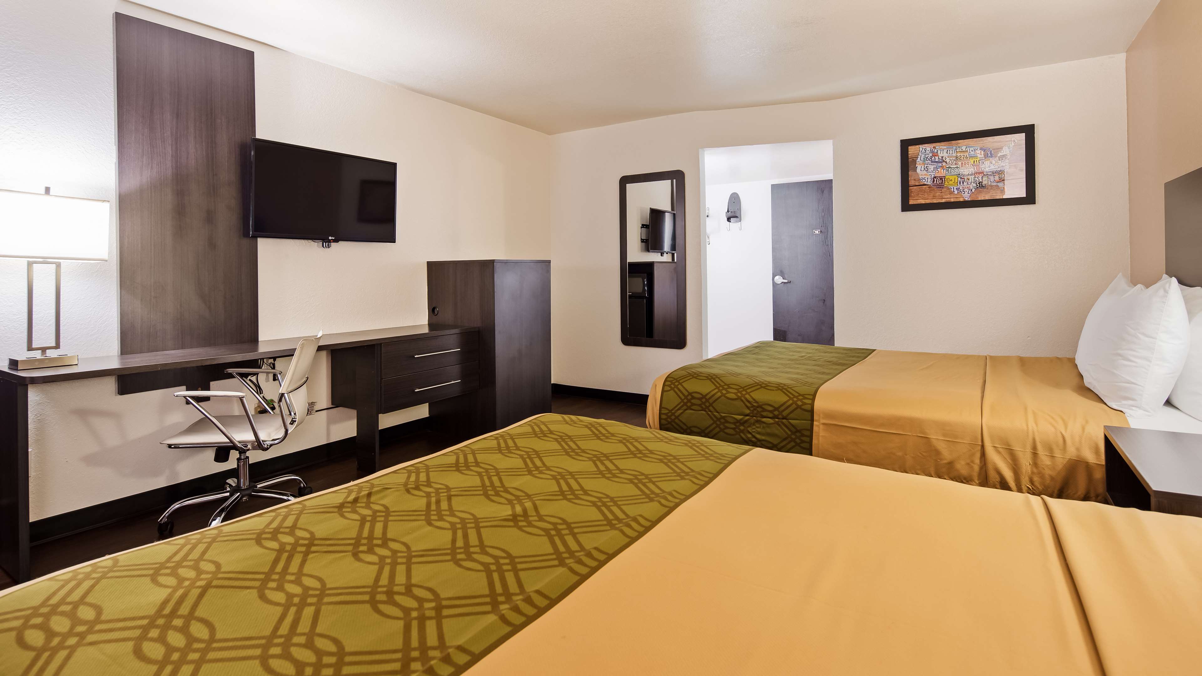 SureStay Hotel by Best Western Phoenix Airport Photo