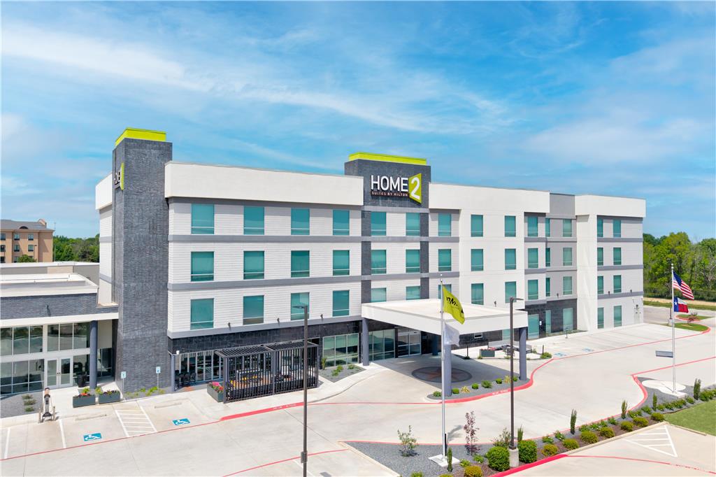 Home2 Suites by Hilton Paris Logo