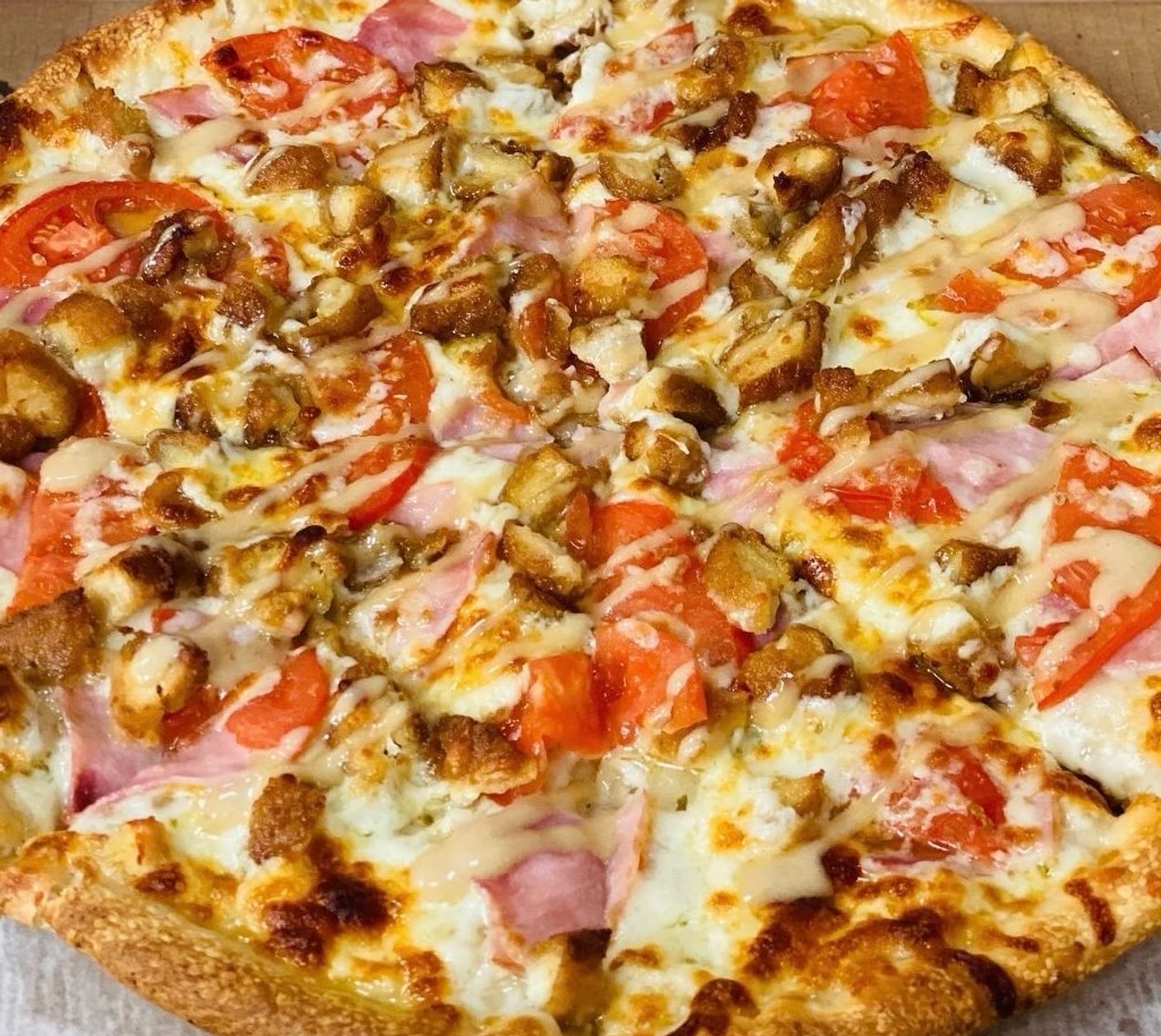 Chicken Cordon Bleu Pizza