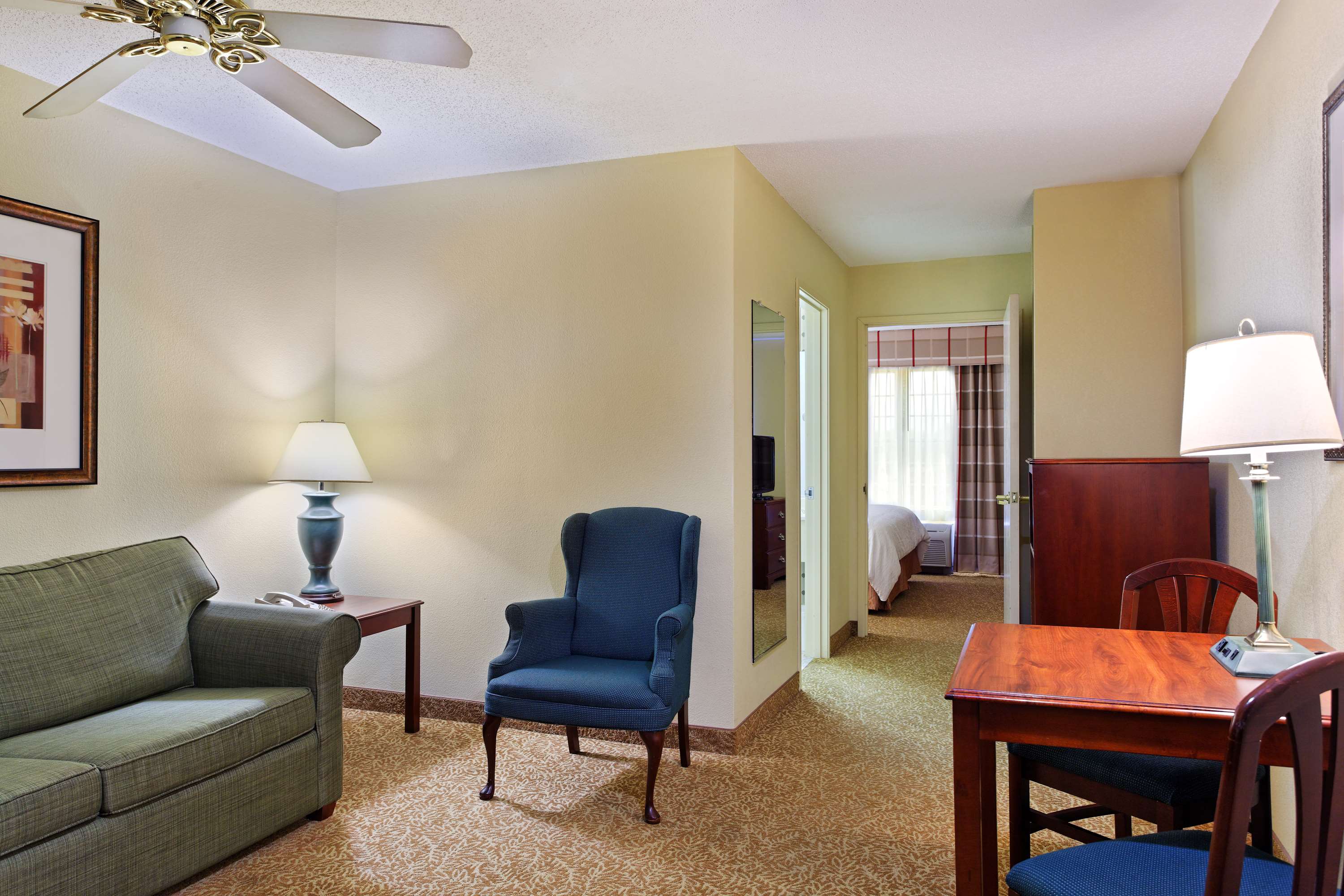 Country Inn & Suites by Radisson, Elgin, IL Photo