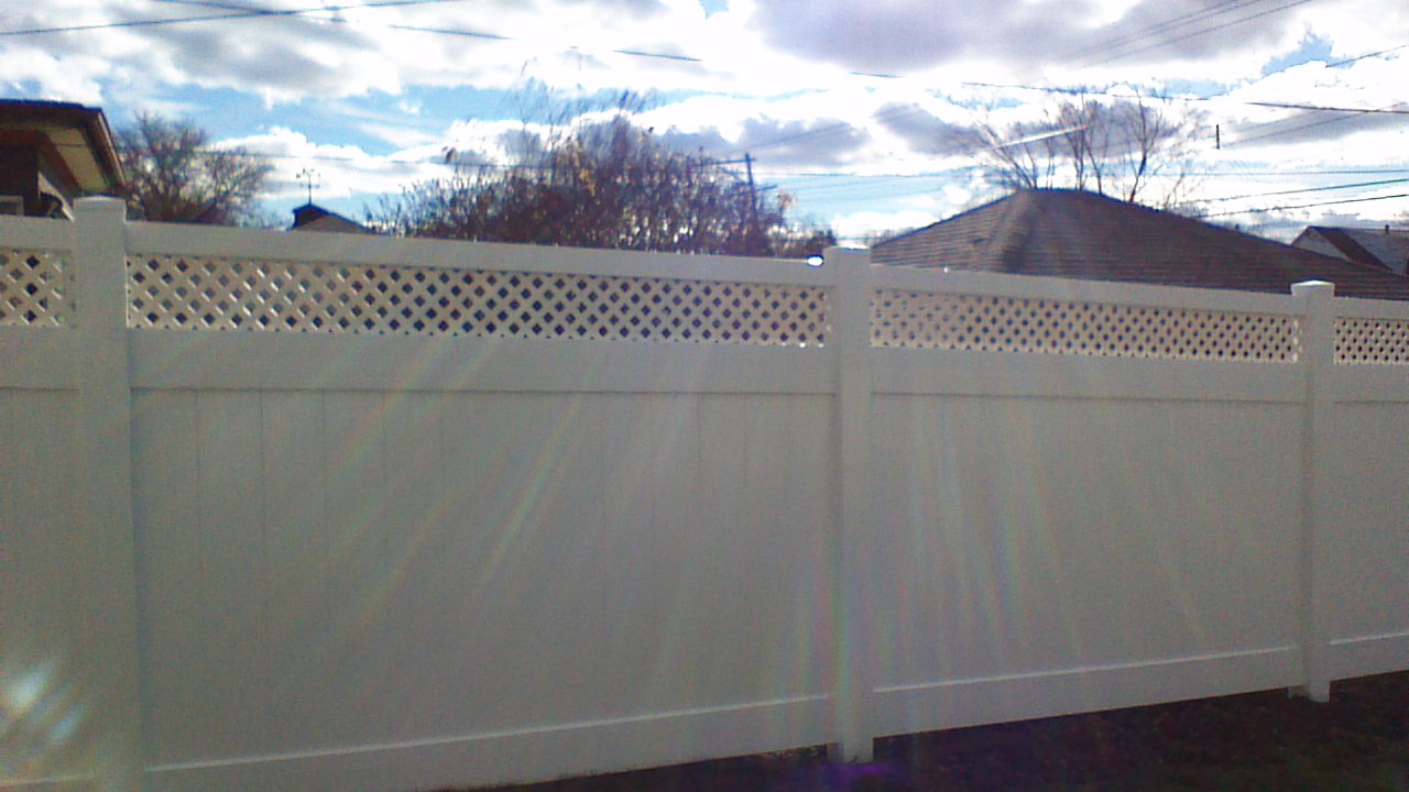 Timberland Fence Mfg. Image