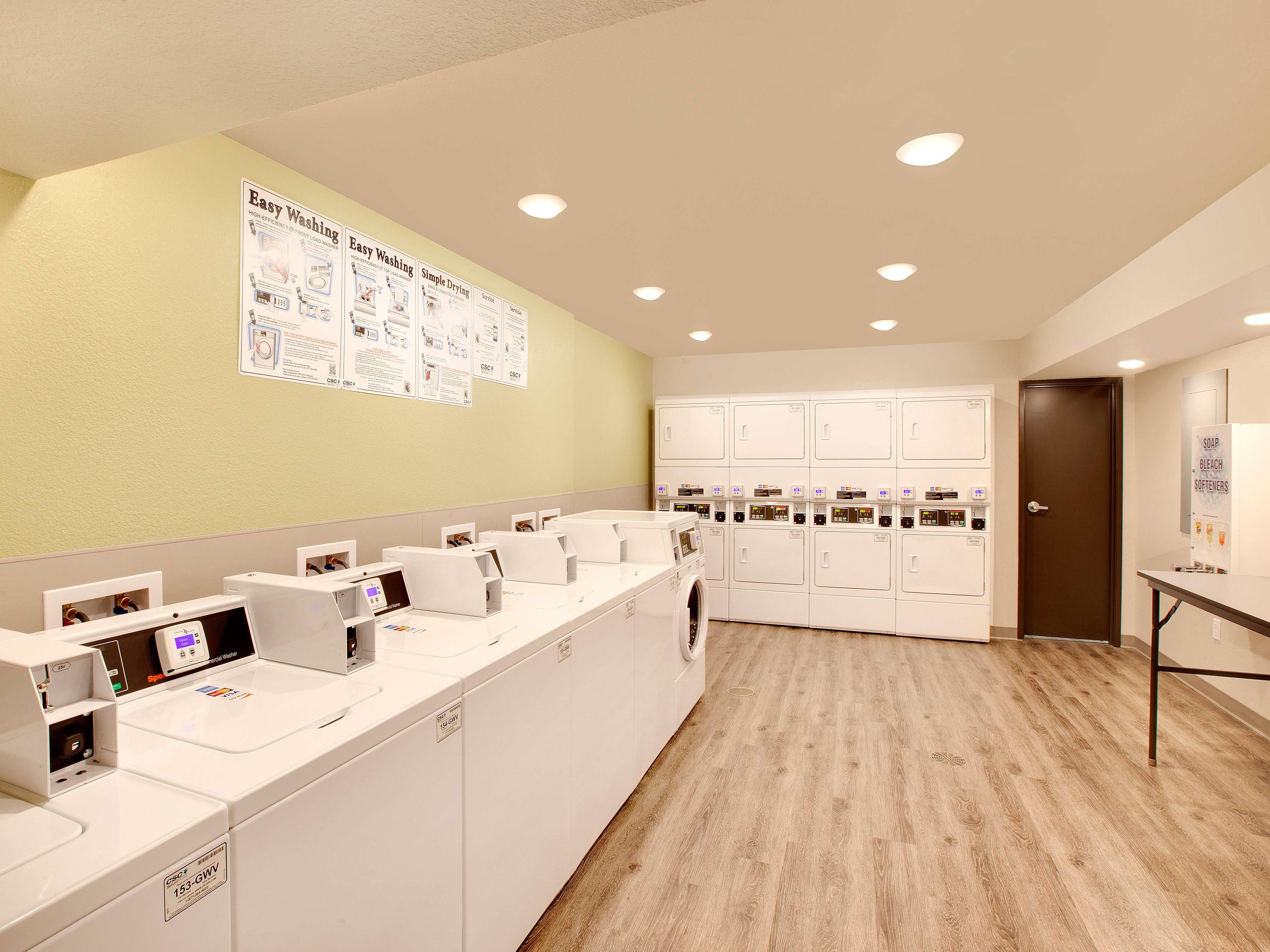 WoodSpring Suites Houston Northwest Photo