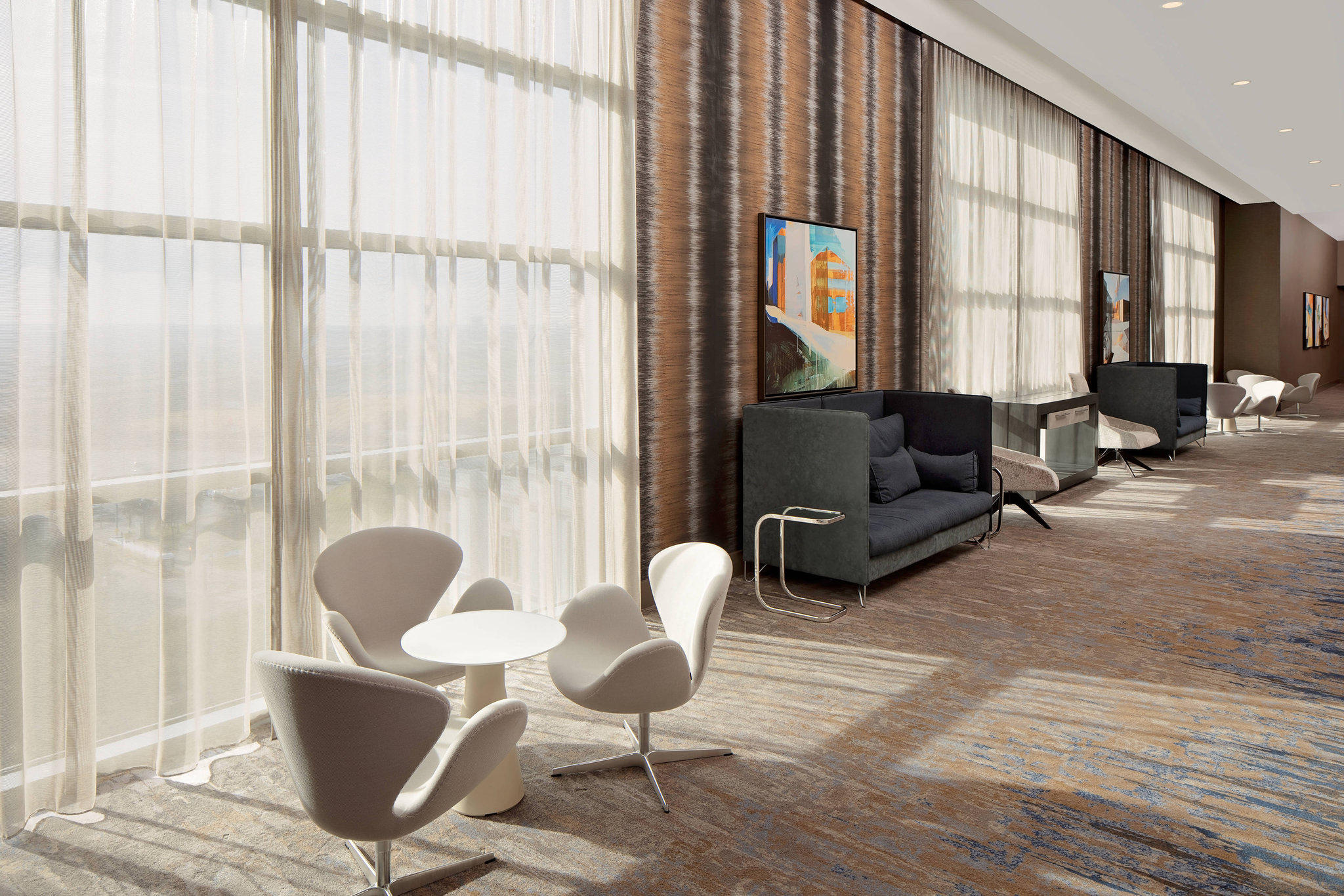 Courtyard by Marriott Dallas Downtown/Reunion District Photo