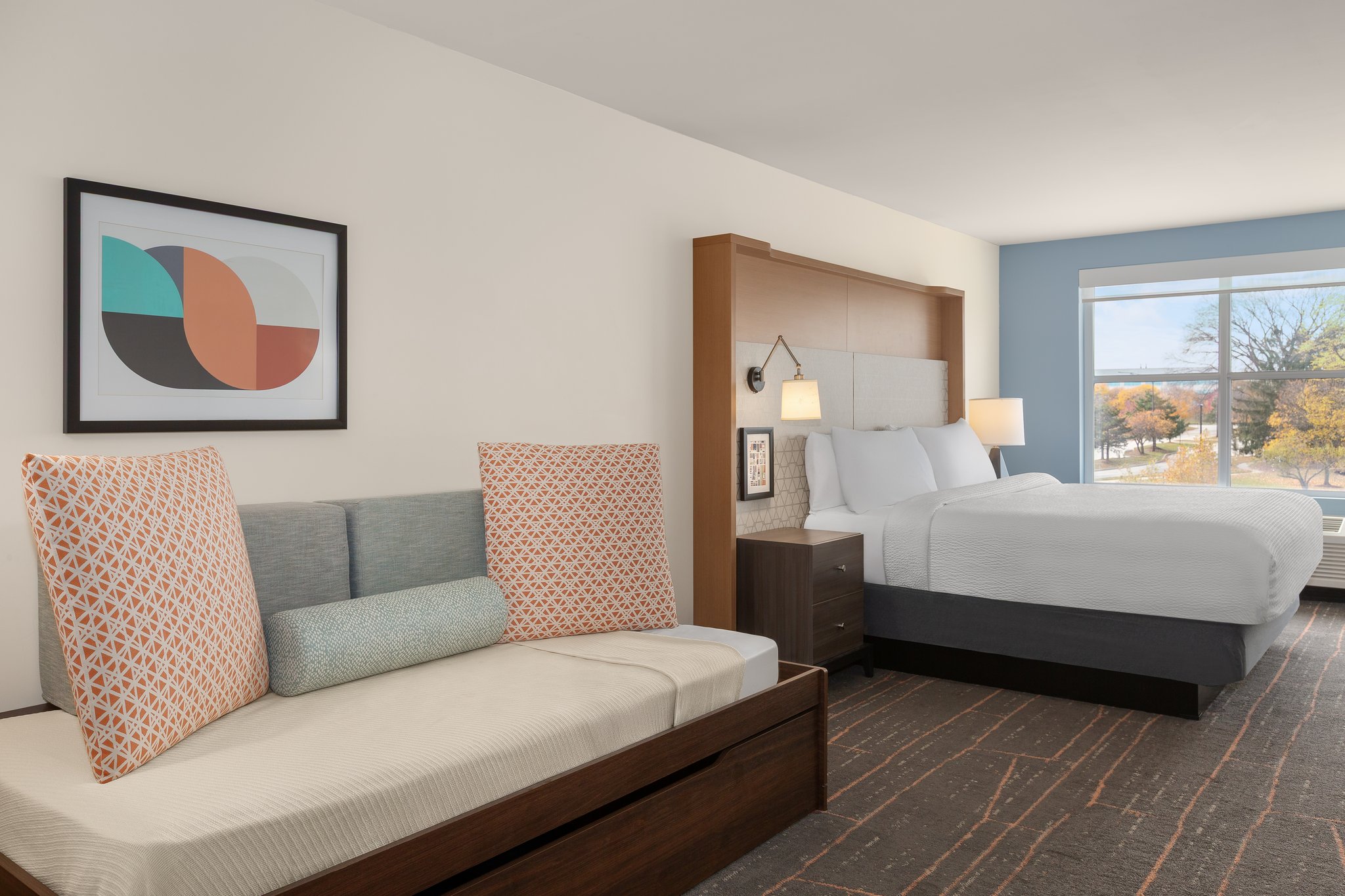 Holiday Inn & Suites Detroit - Troy by IHG Image