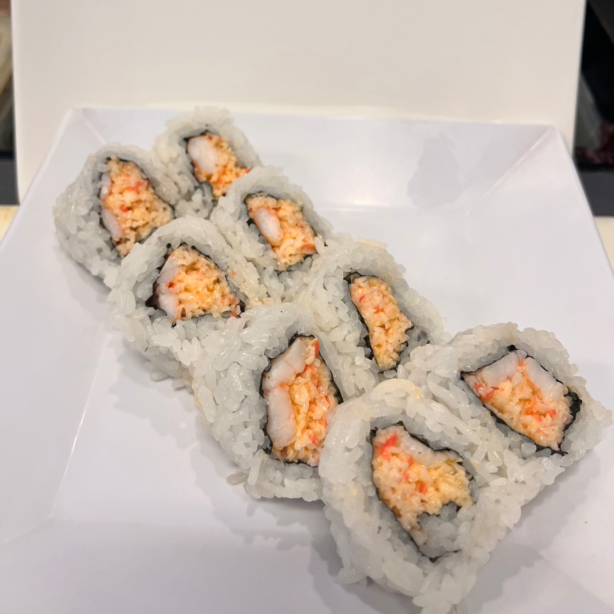 Spicy Shrimp Roll (8 Pieces)