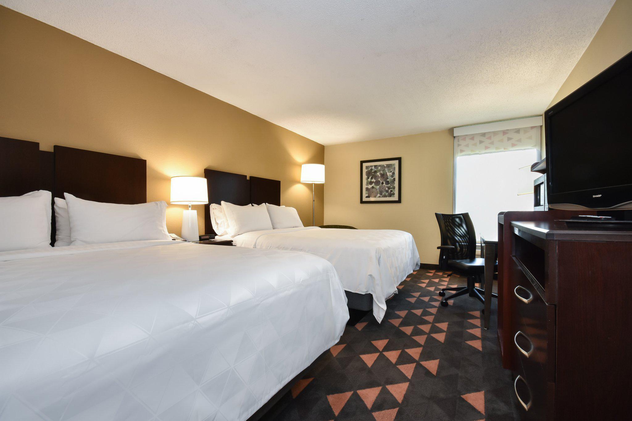 Holiday Inn Lumberton North - I-95 Photo