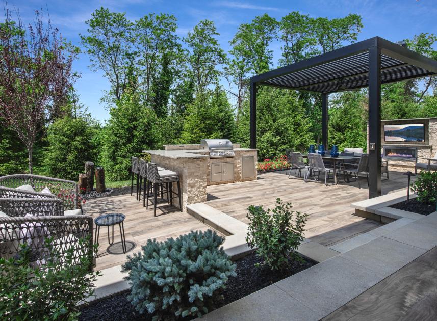 Spacious home sites provide just the right the space for your ideal outdoor oasis