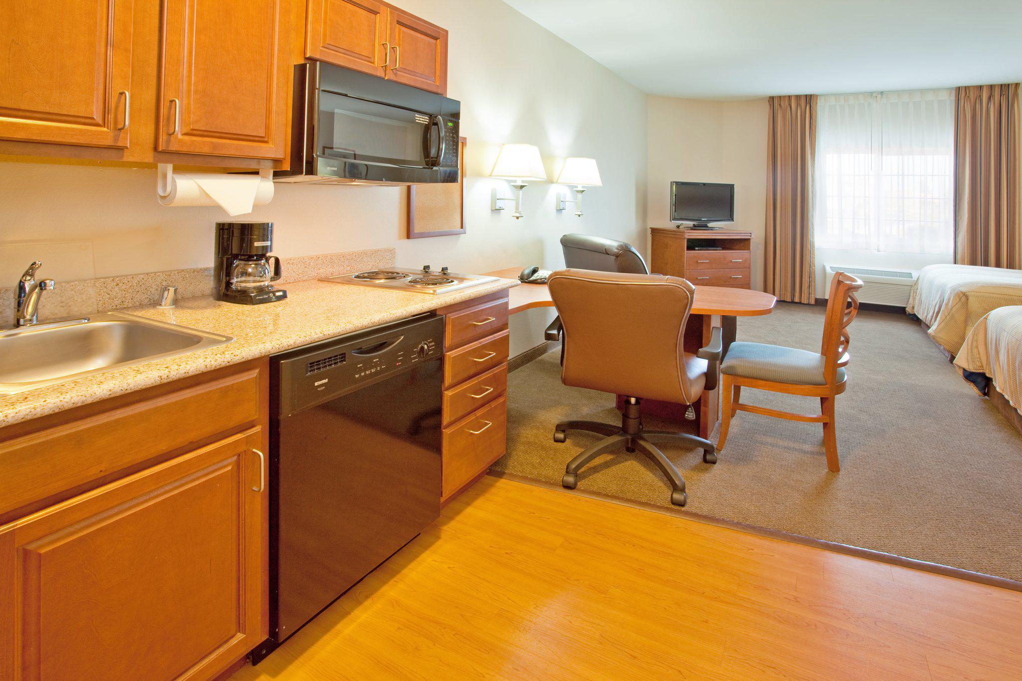 Candlewood Suites Roswell Photo