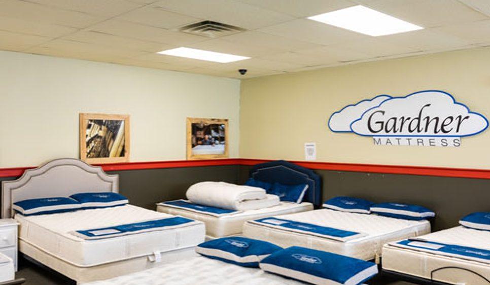 Gardner Mattress Logo