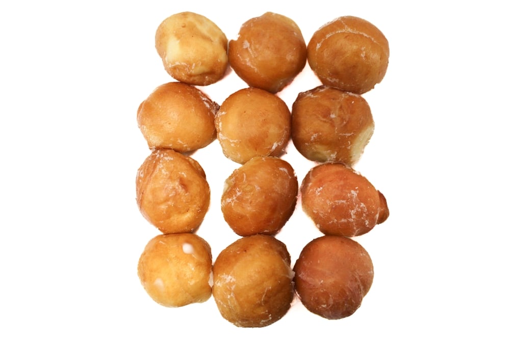 12 Donut Holes