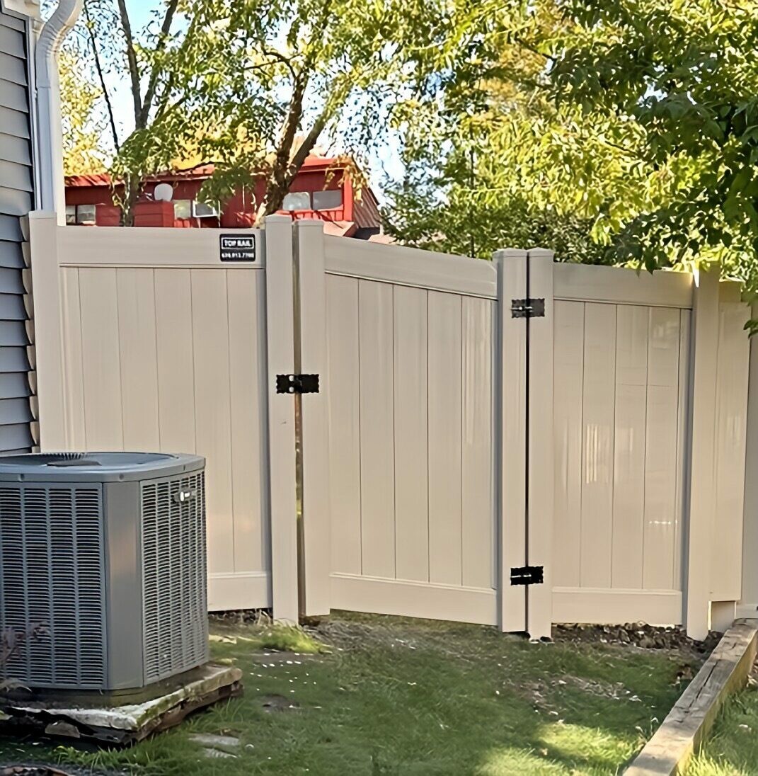 Top Rail Fence Naperville Image