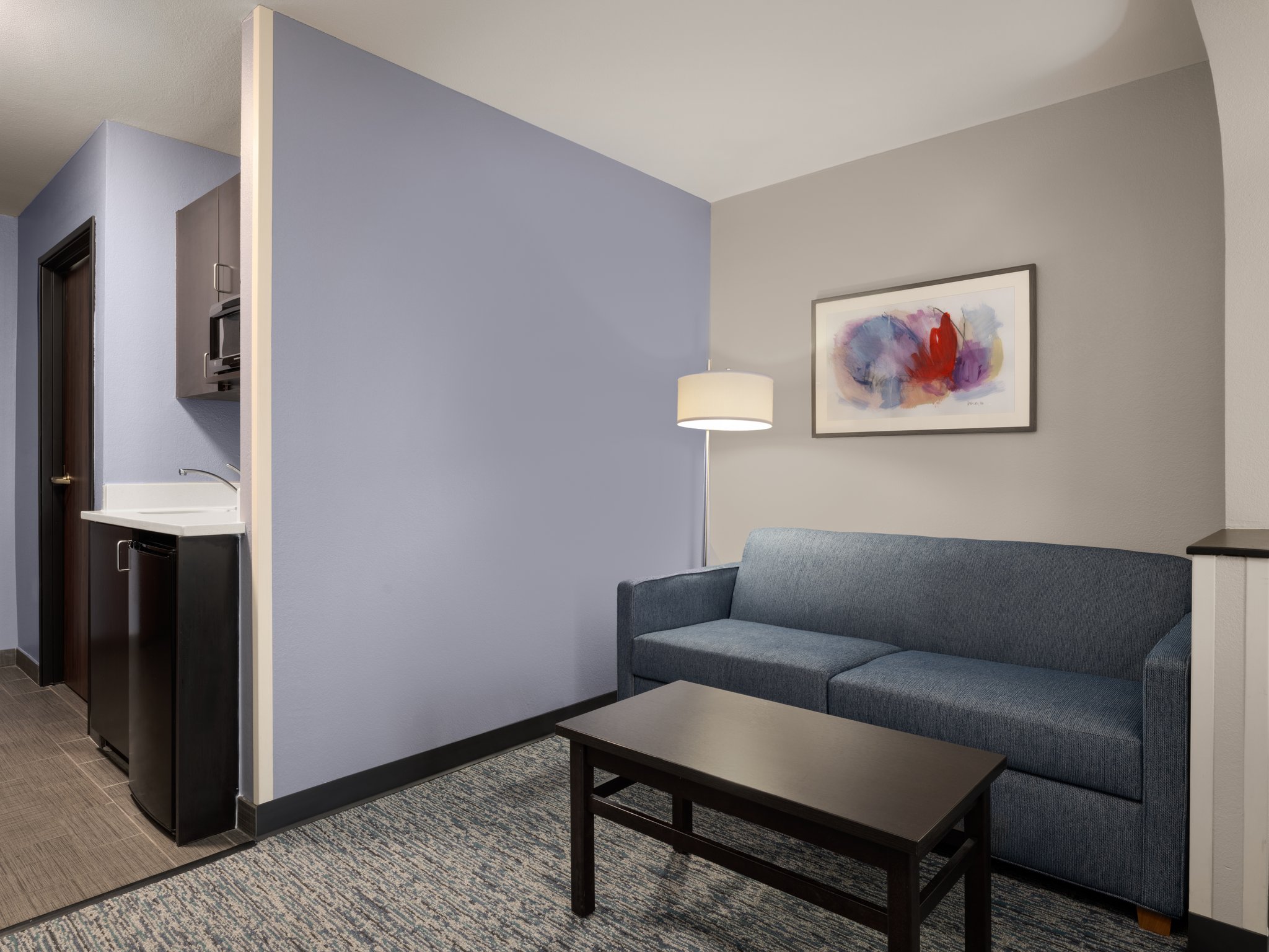 Garner Hotel Topeka West by IHG Image