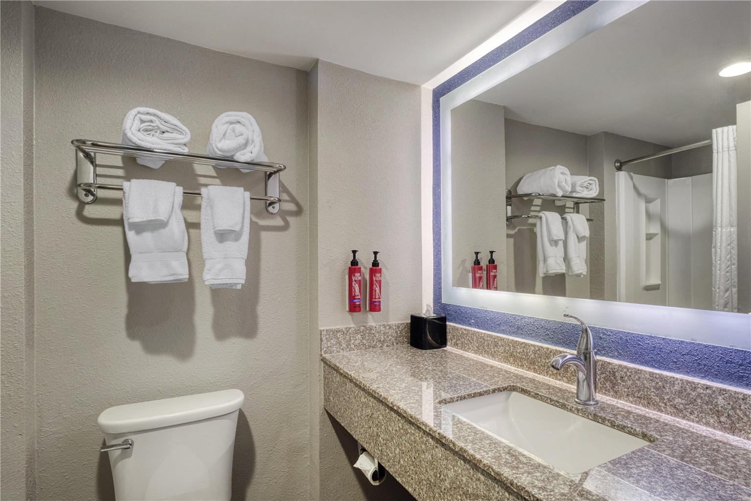 SureStay by Best Western Greenville Image