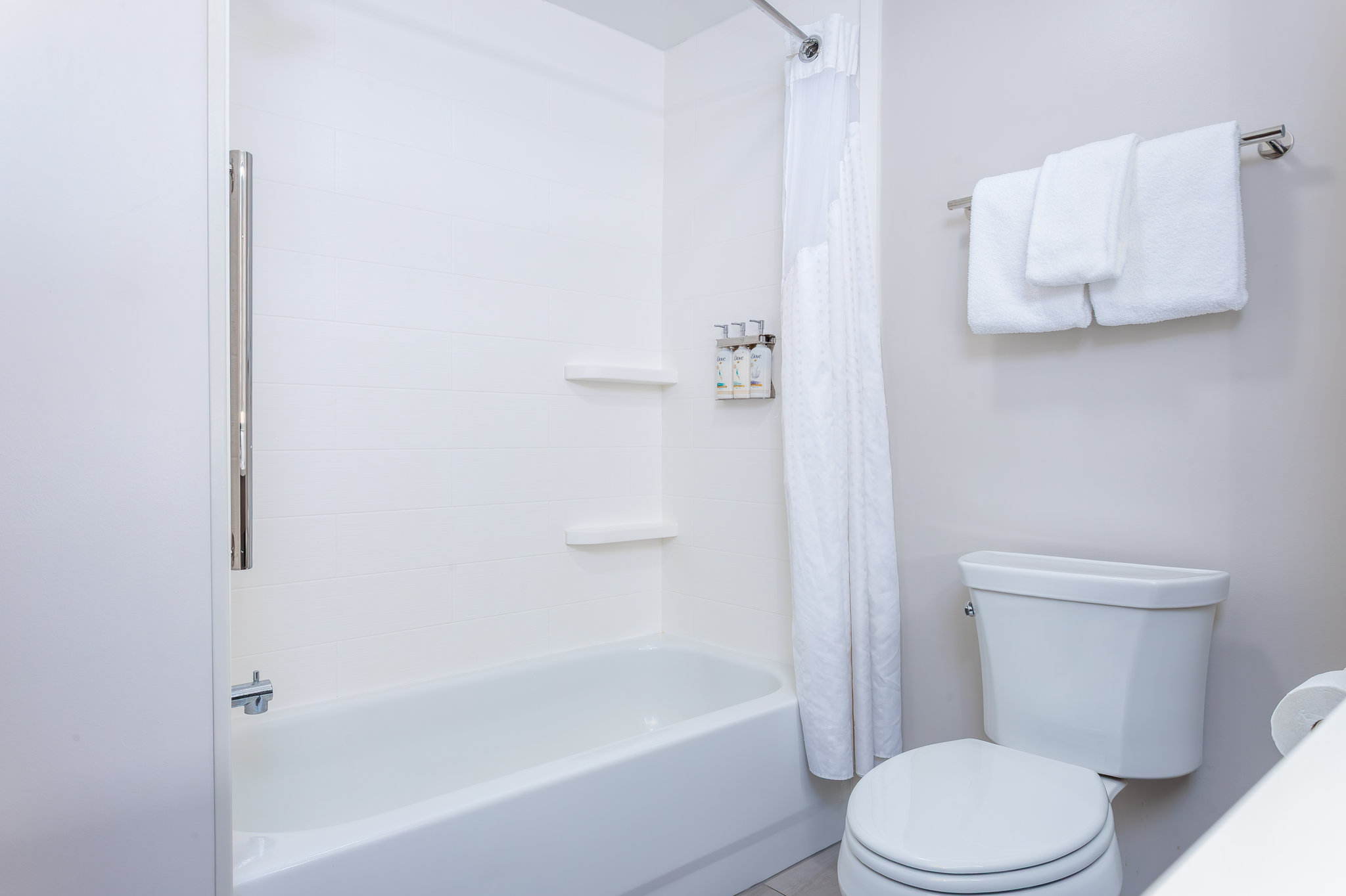 Holiday Inn Express & Suites Lancaster by IHG Image