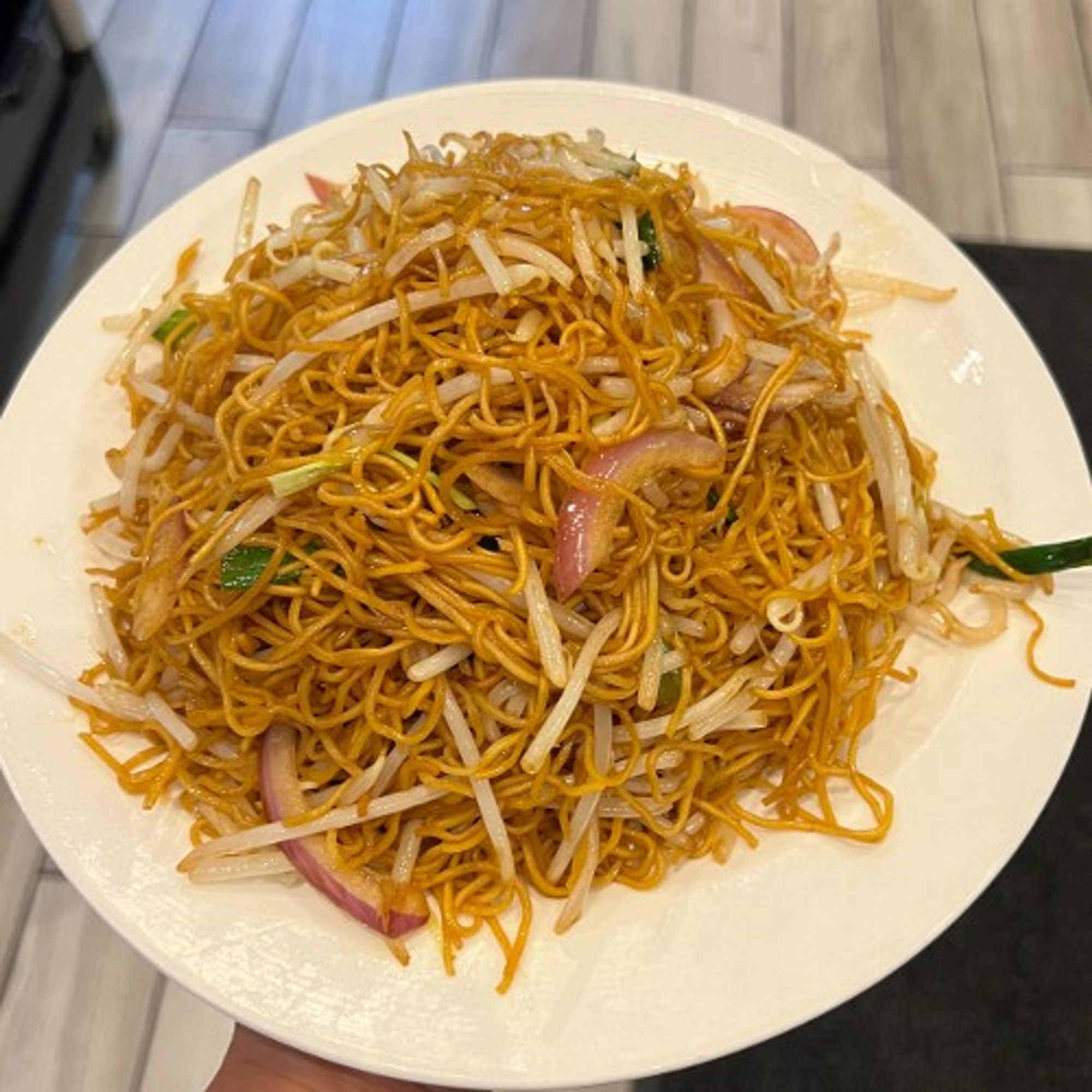 Soy Sauce HK Noodles 豉油皇炒麵