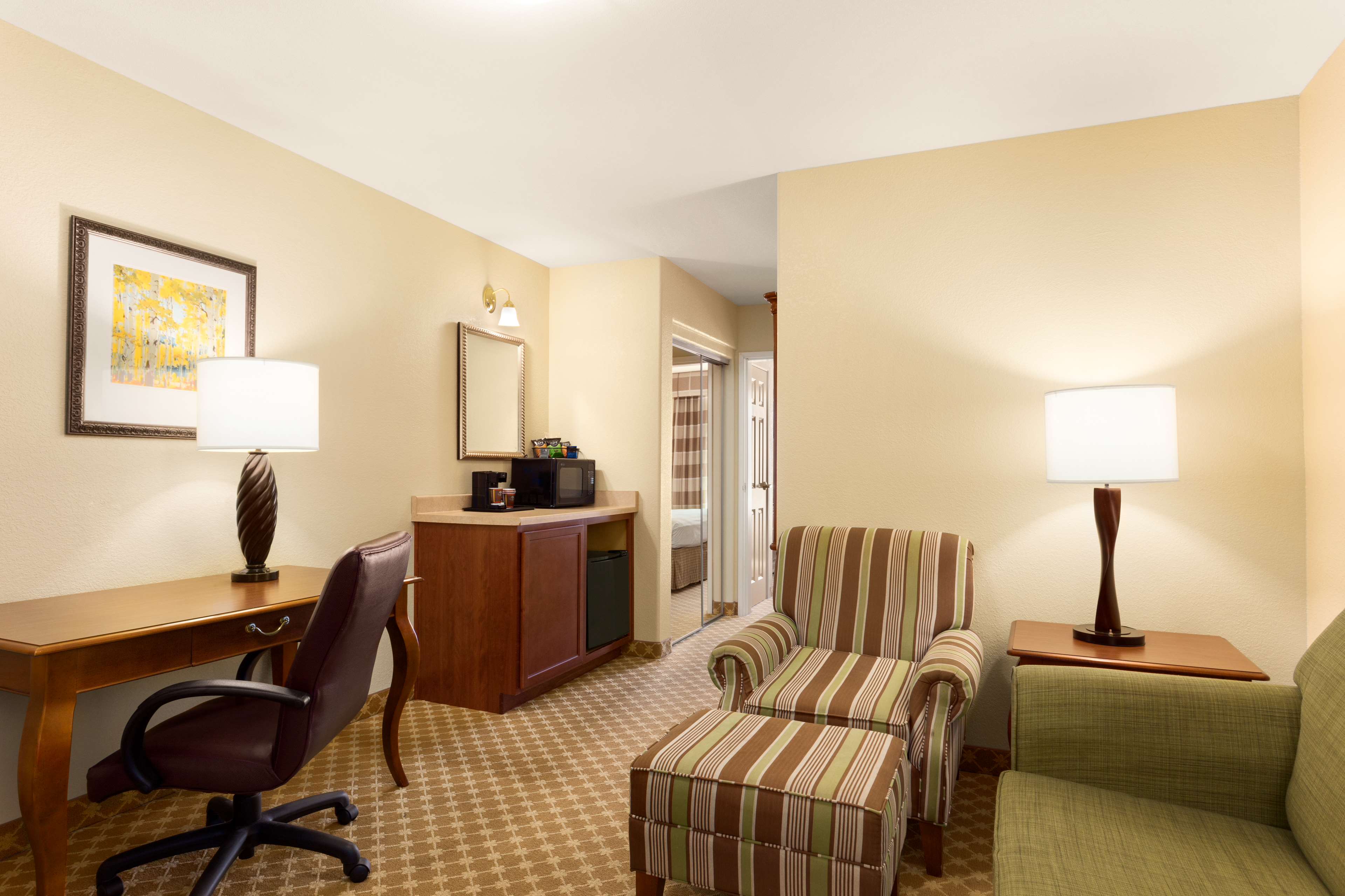 Country Inn & Suites by Radisson, Hobbs, NM Photo