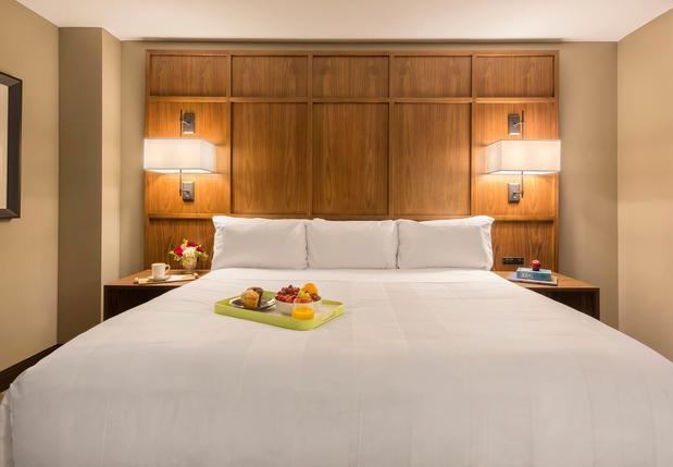 Images Omaha Marriott Downtown at the Capitol District