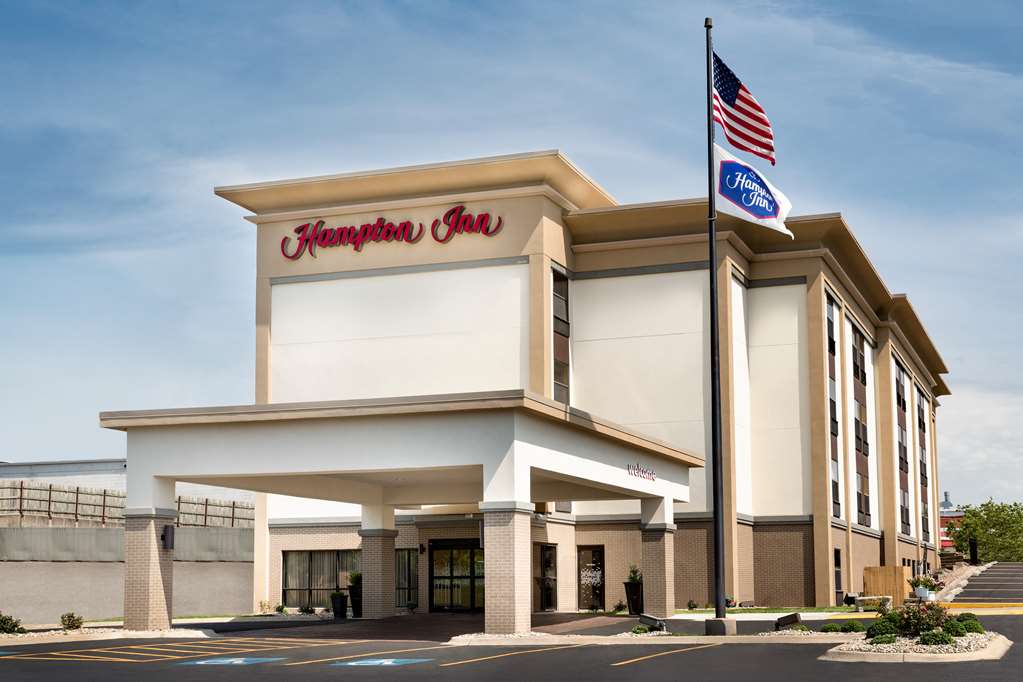 Hampton Inn St. Joseph, 3928 Frederick Ave, Saint Joseph, MO, Hotels