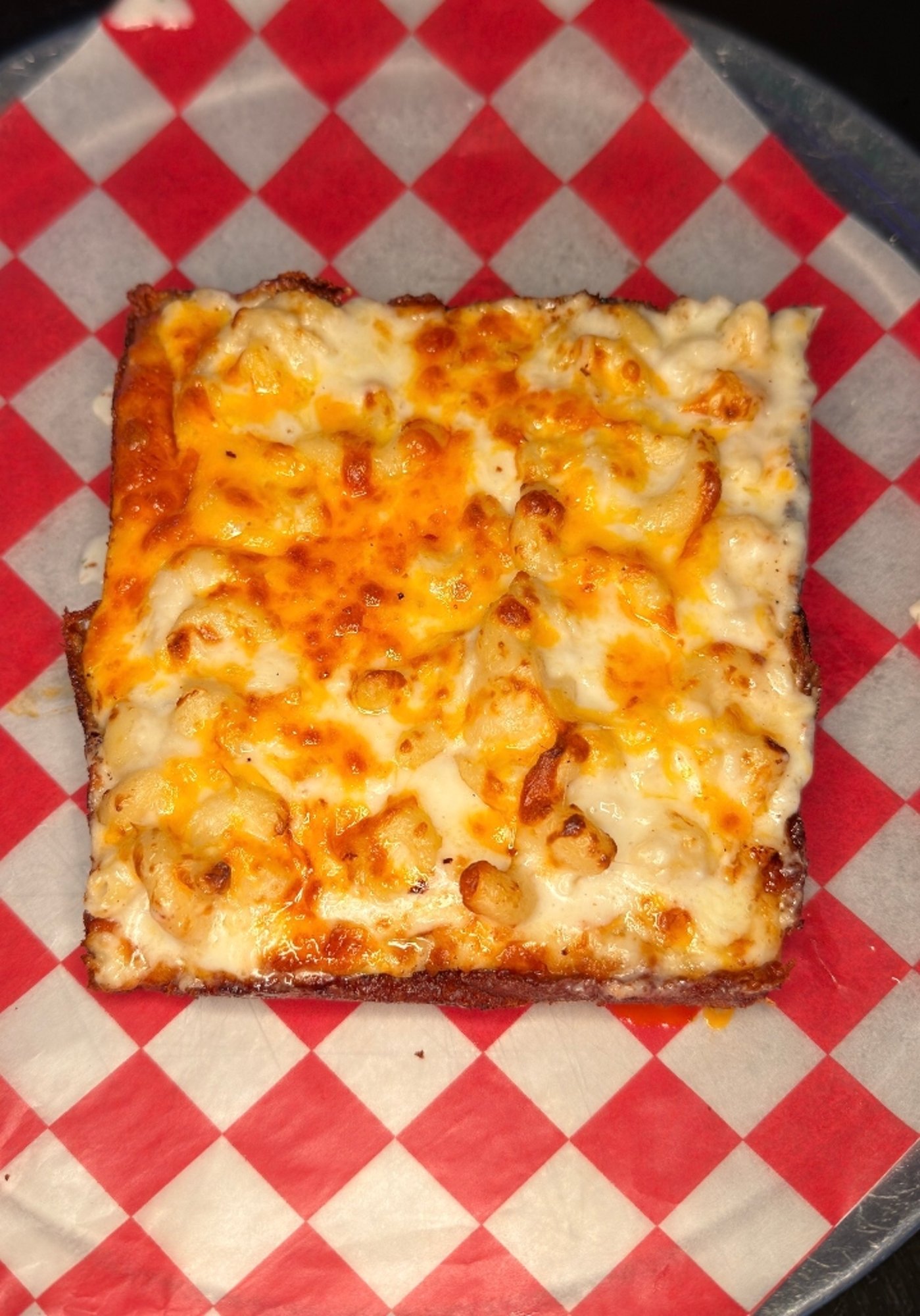 Mac & Cheesiest Sq Pers