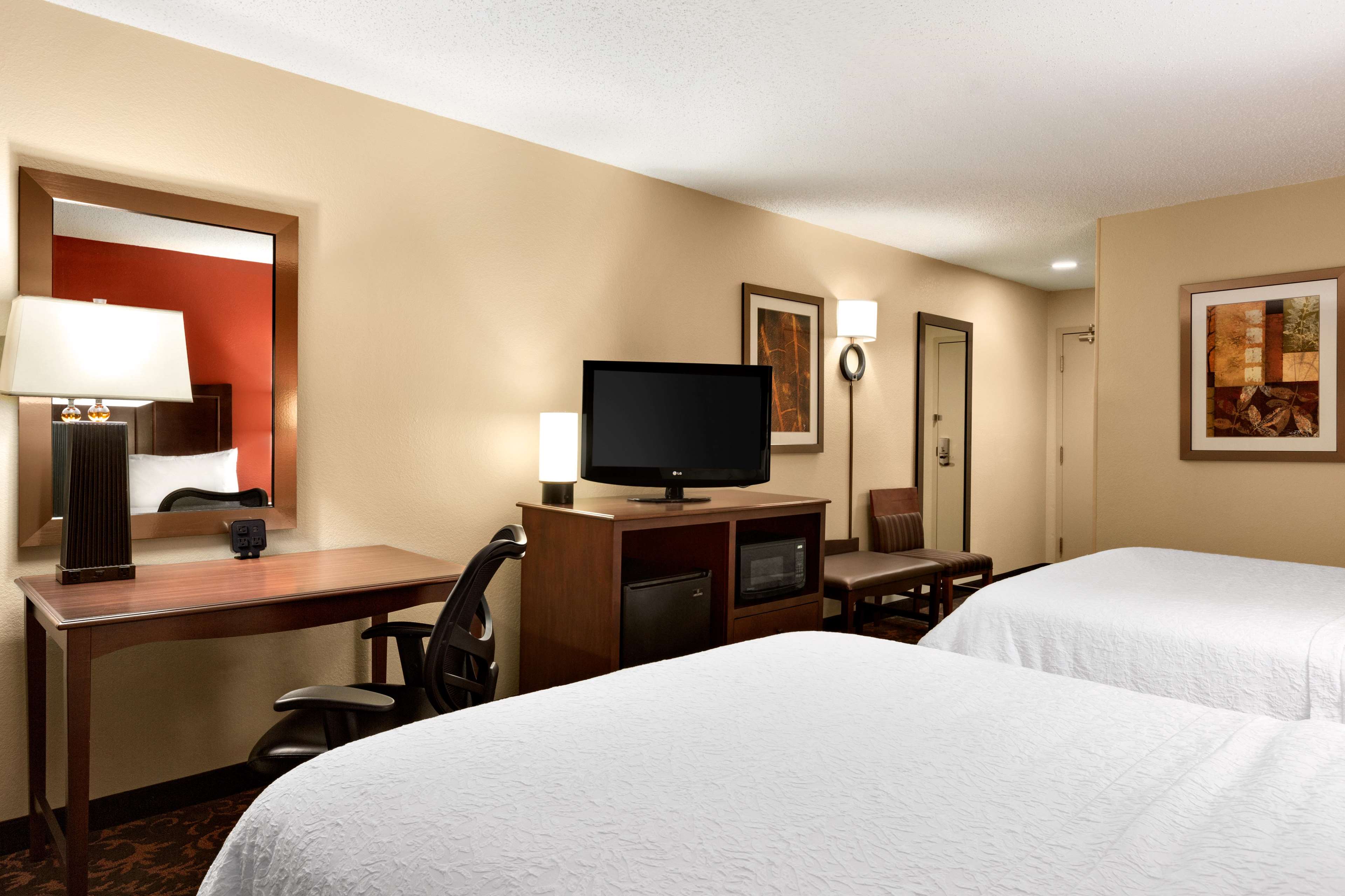 Hampton Inn Houston-Willowbrook Mall Photo