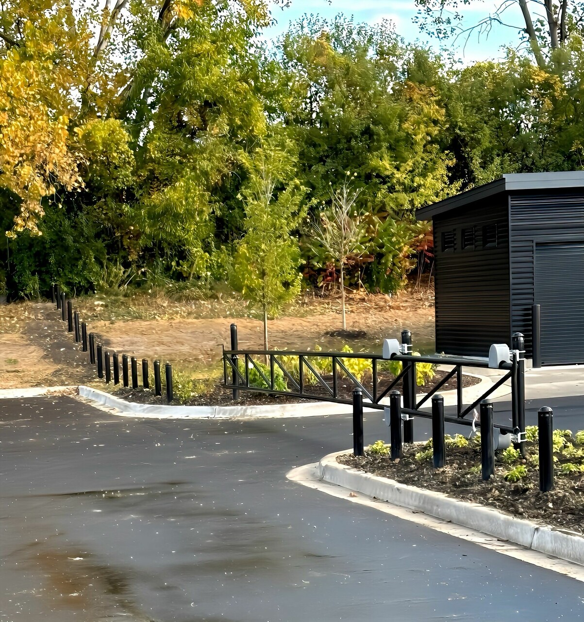 Top Rail Fence Naperville Image