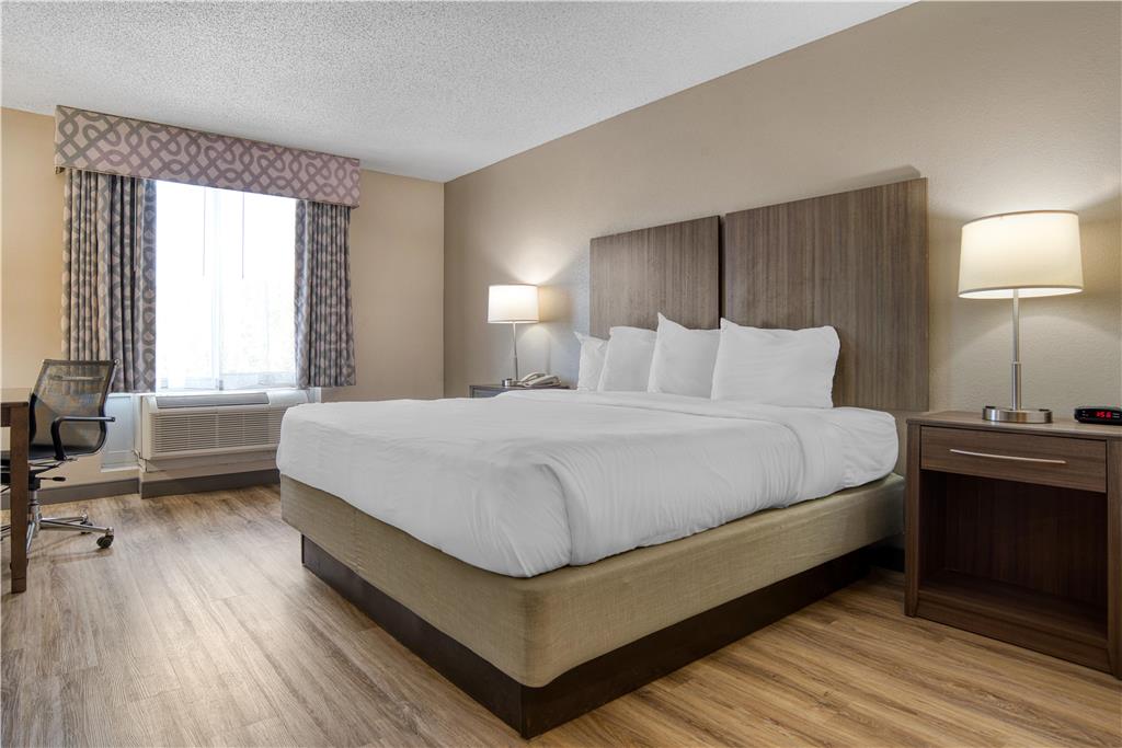 Best Western Plus Philadelphia-Choctaw Hotel and Suites Image