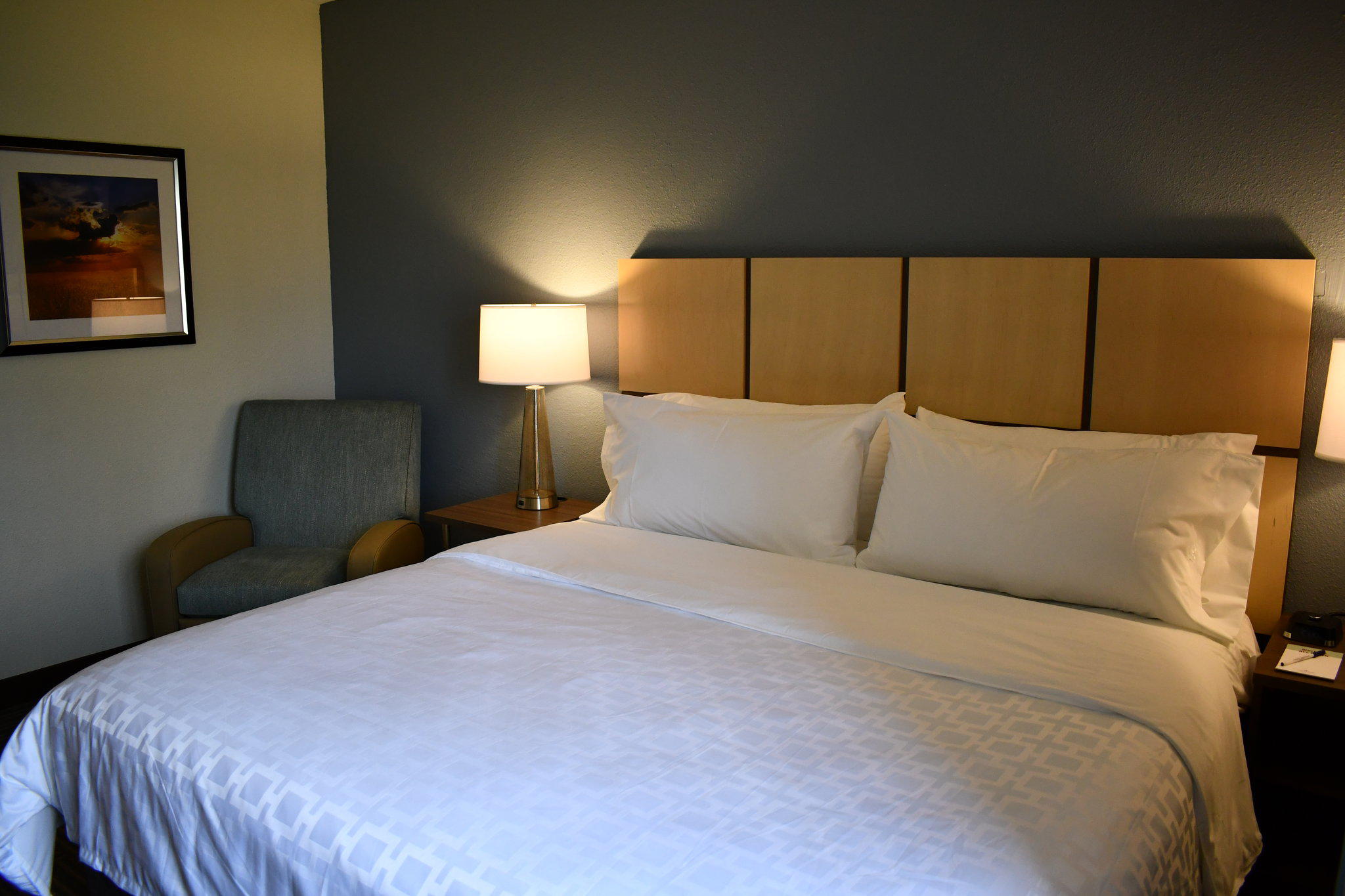 Candlewood Suites Grand Rapids Airport Photo