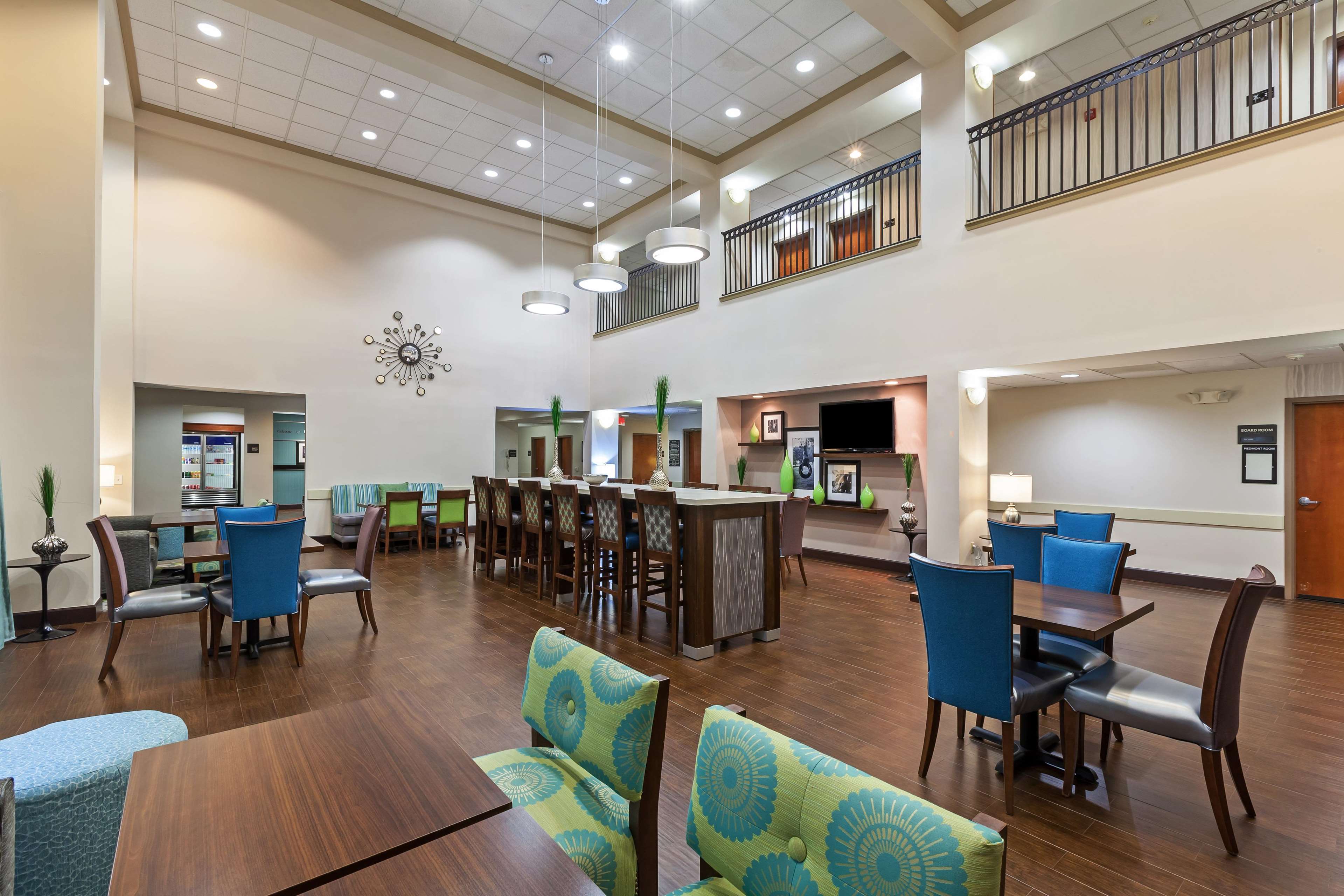 Hampton Inn & Suites Houston-Westchase Photo