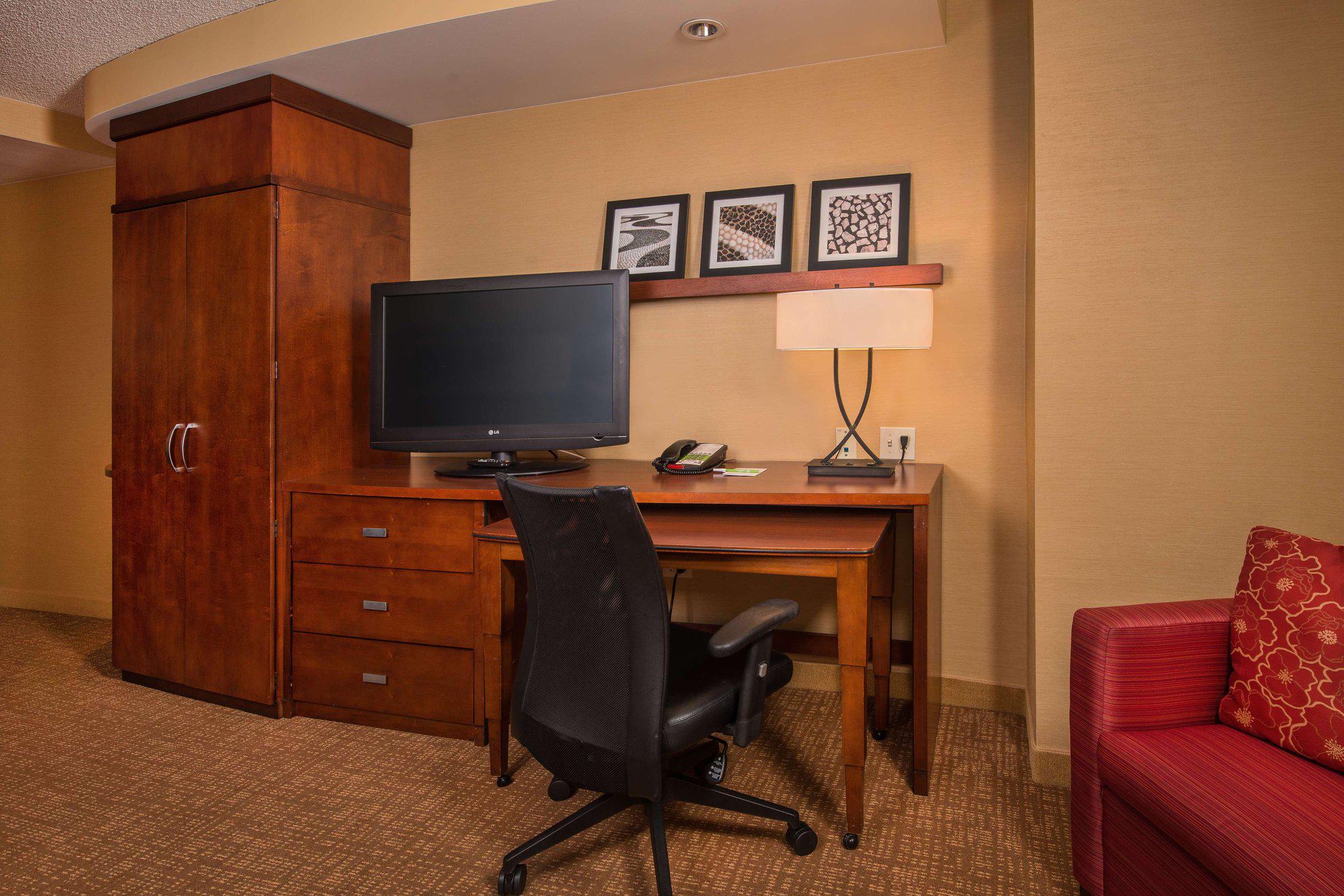 Courtyard by Marriott Newark-University of Delaware Photo