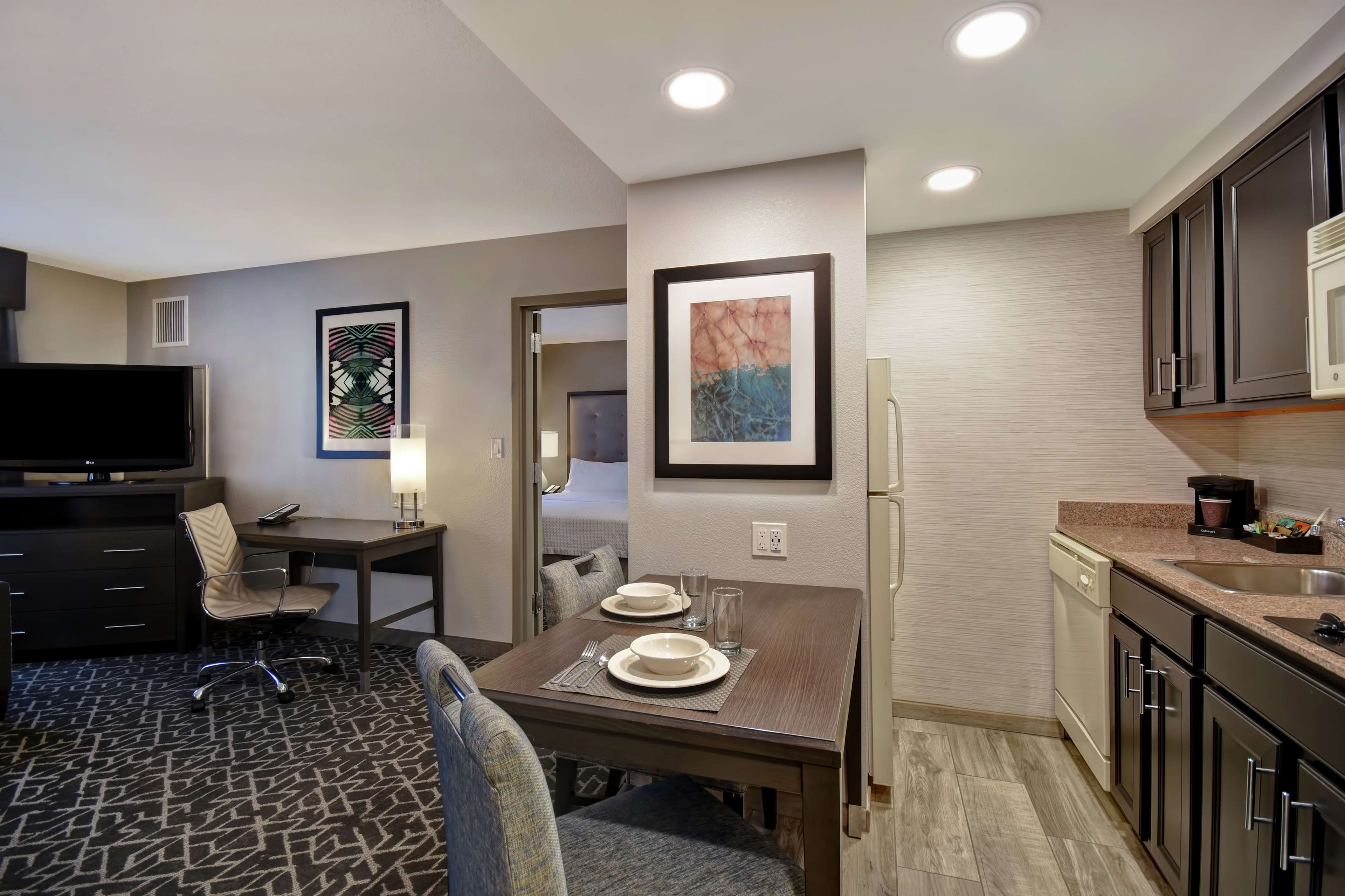 Homewood Suites by Hilton Edgewater-NYC Area Photo