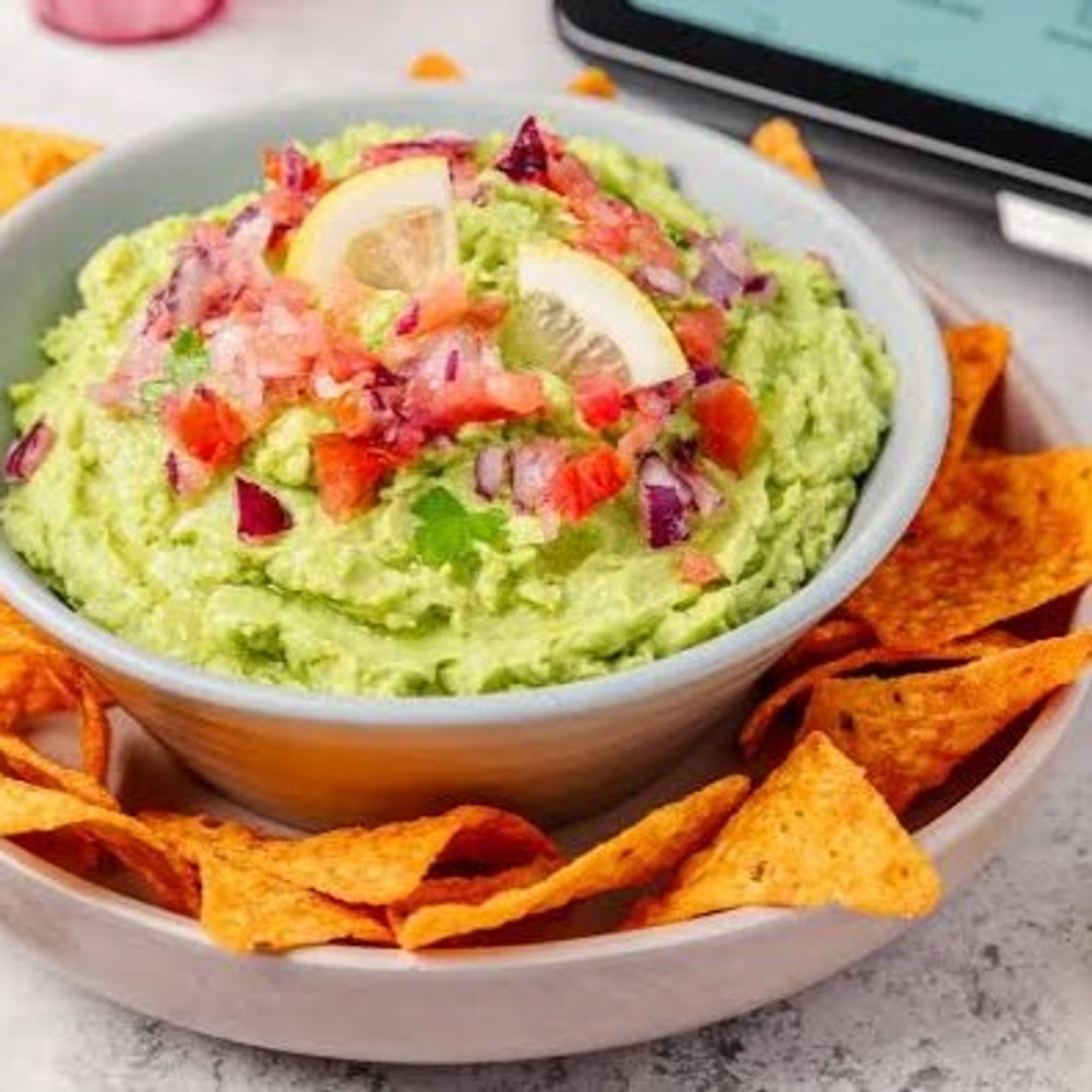 guacamole + chips