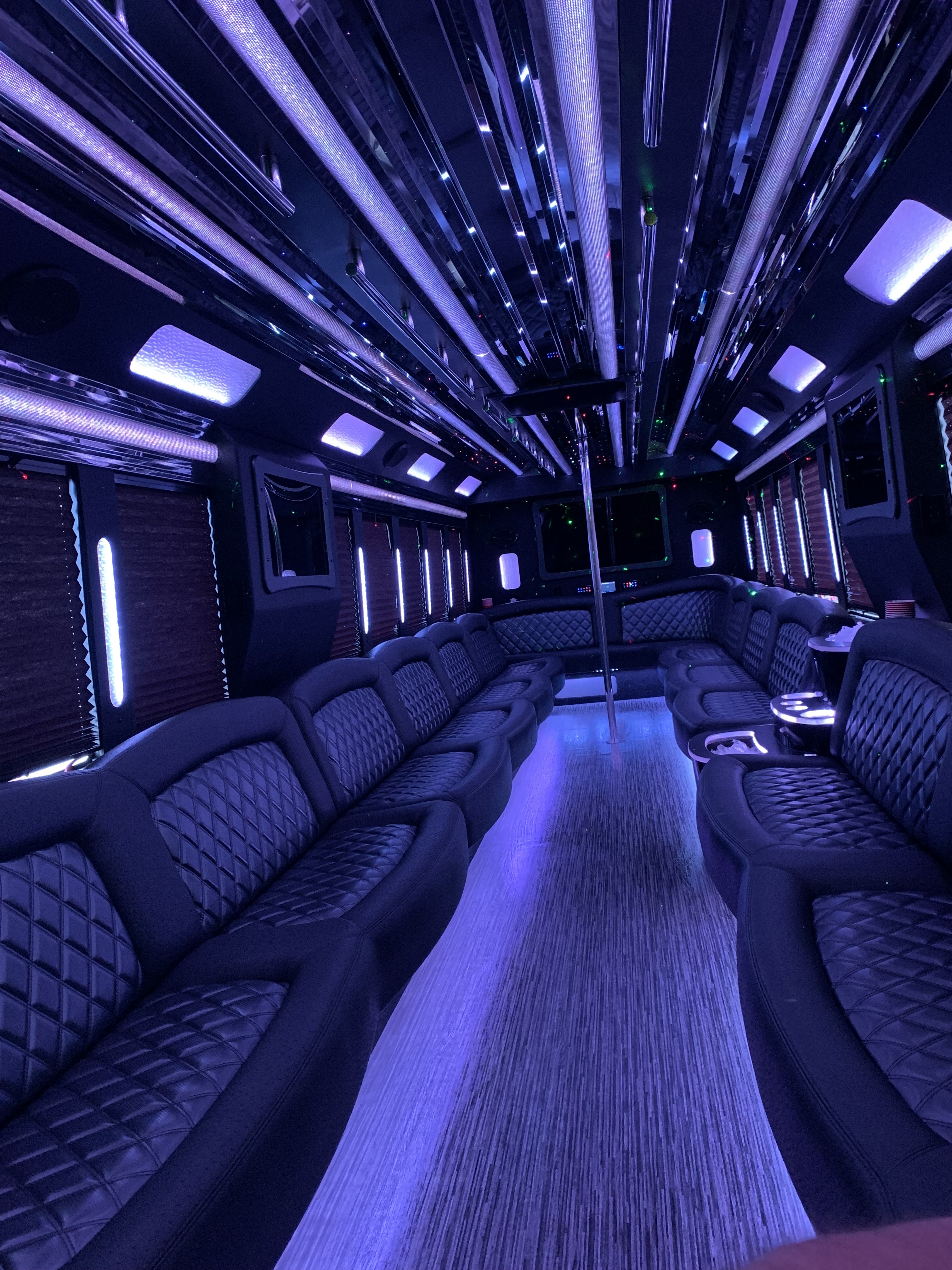 Diego Party Bus & Limo Image