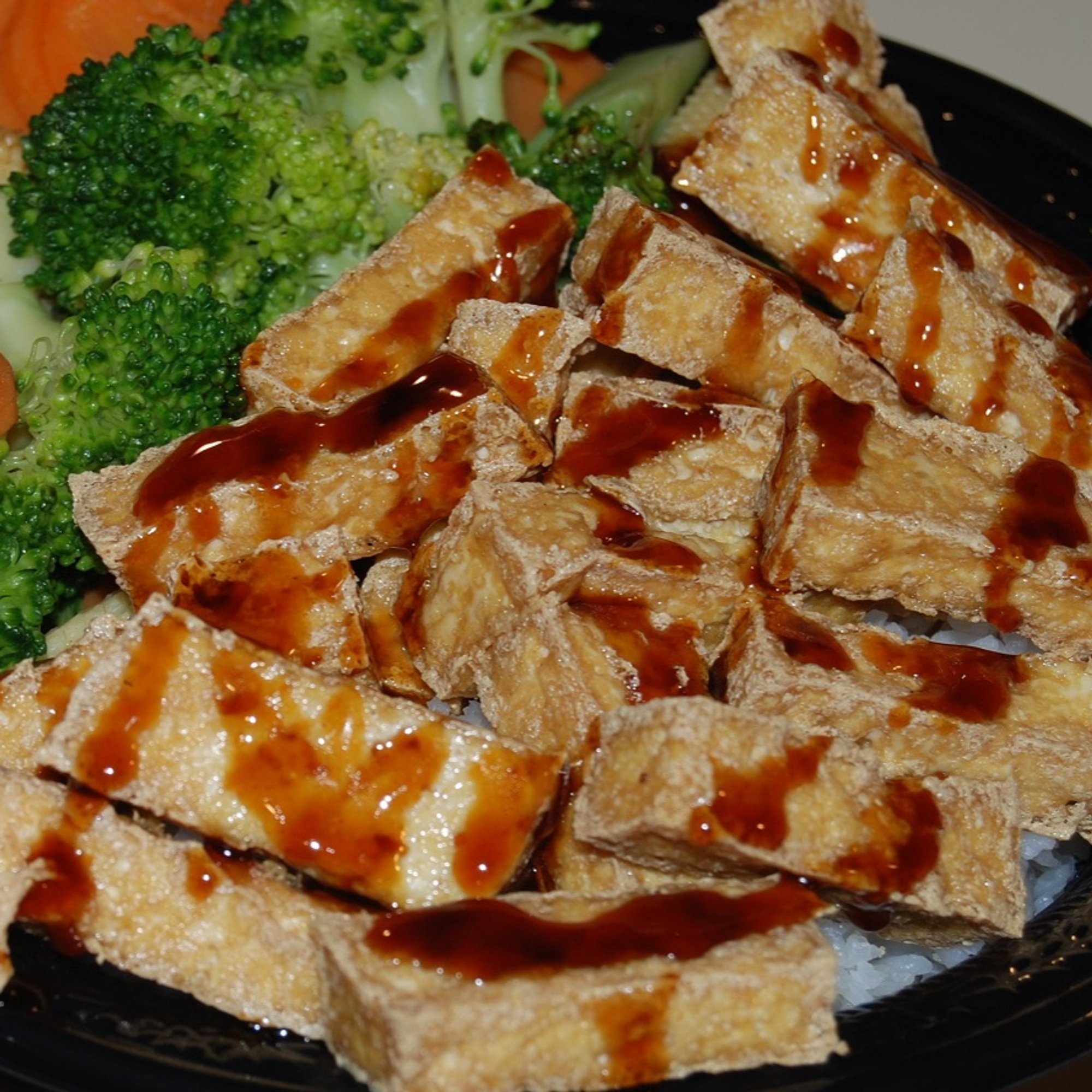 Tofu teriyaki rice meal