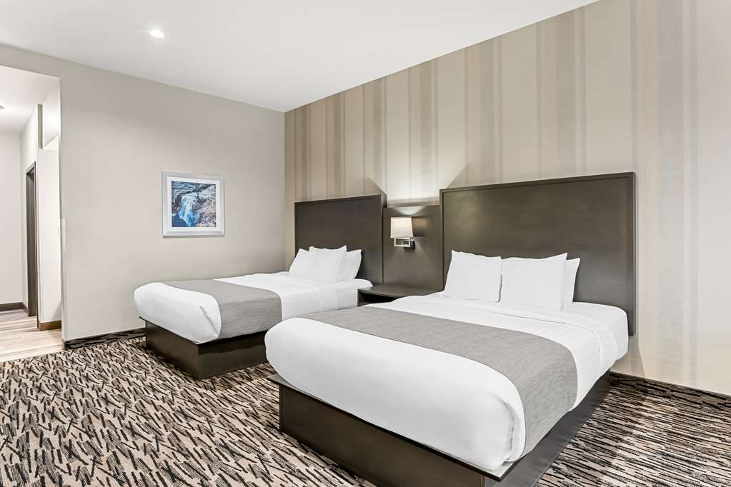 Best Western Sawtooth Inn & Suites Image