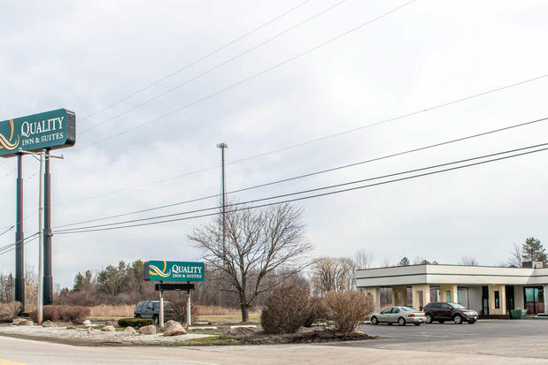 Images Quality Inn & Suites