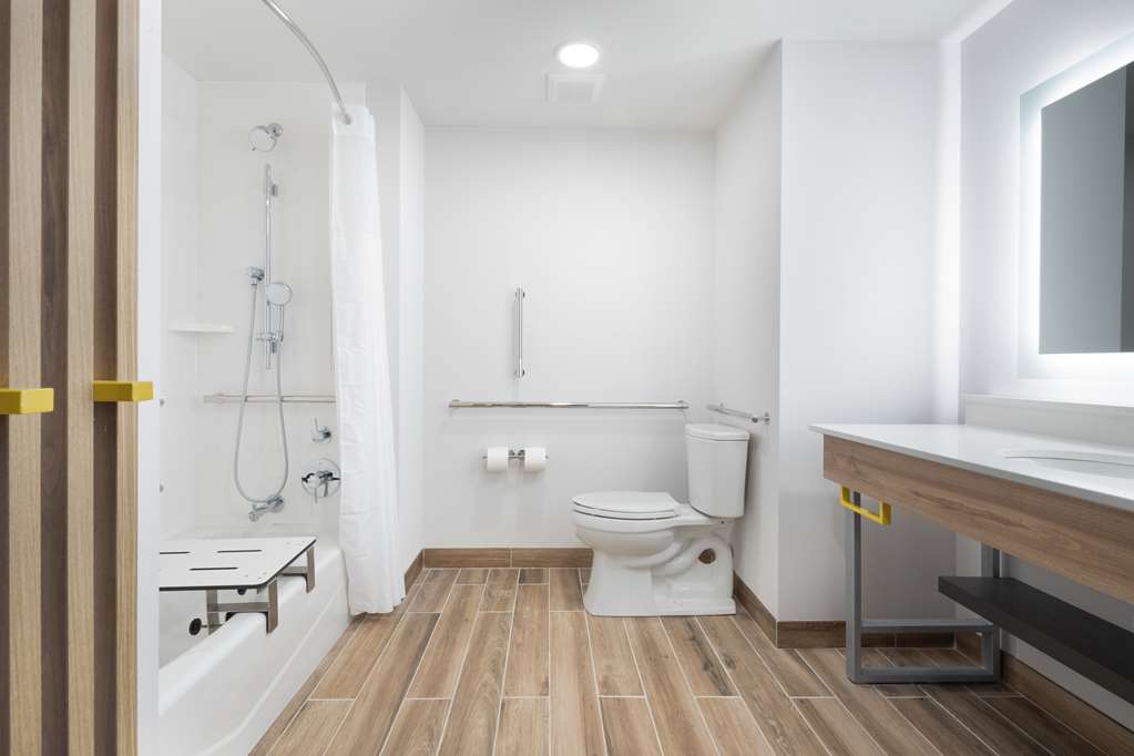 Hampton Inn Verona at Turning Stone Image