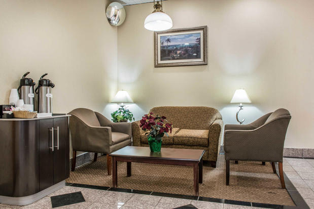 Images Quality Inn & Suites