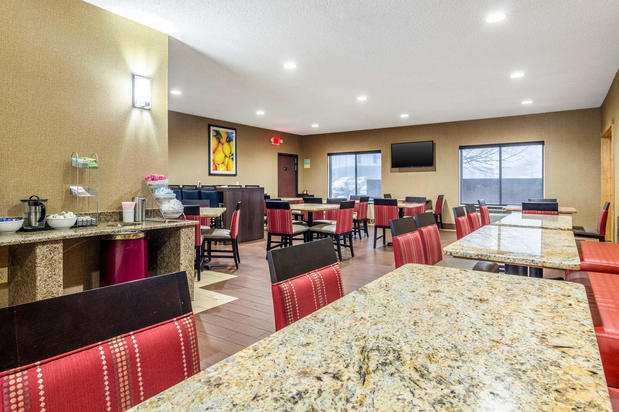 Images Comfort Suites