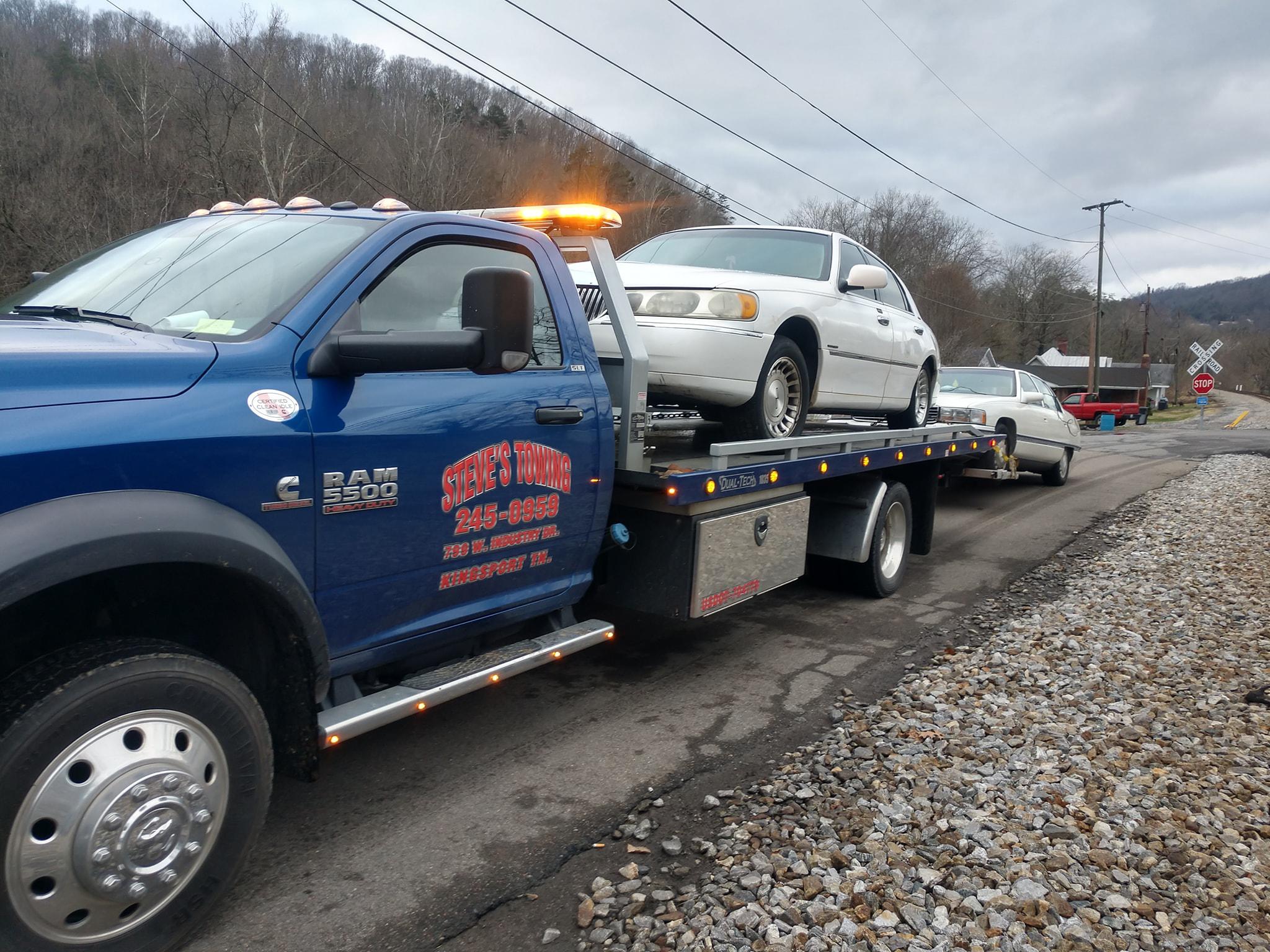 Steve's Towing Photo