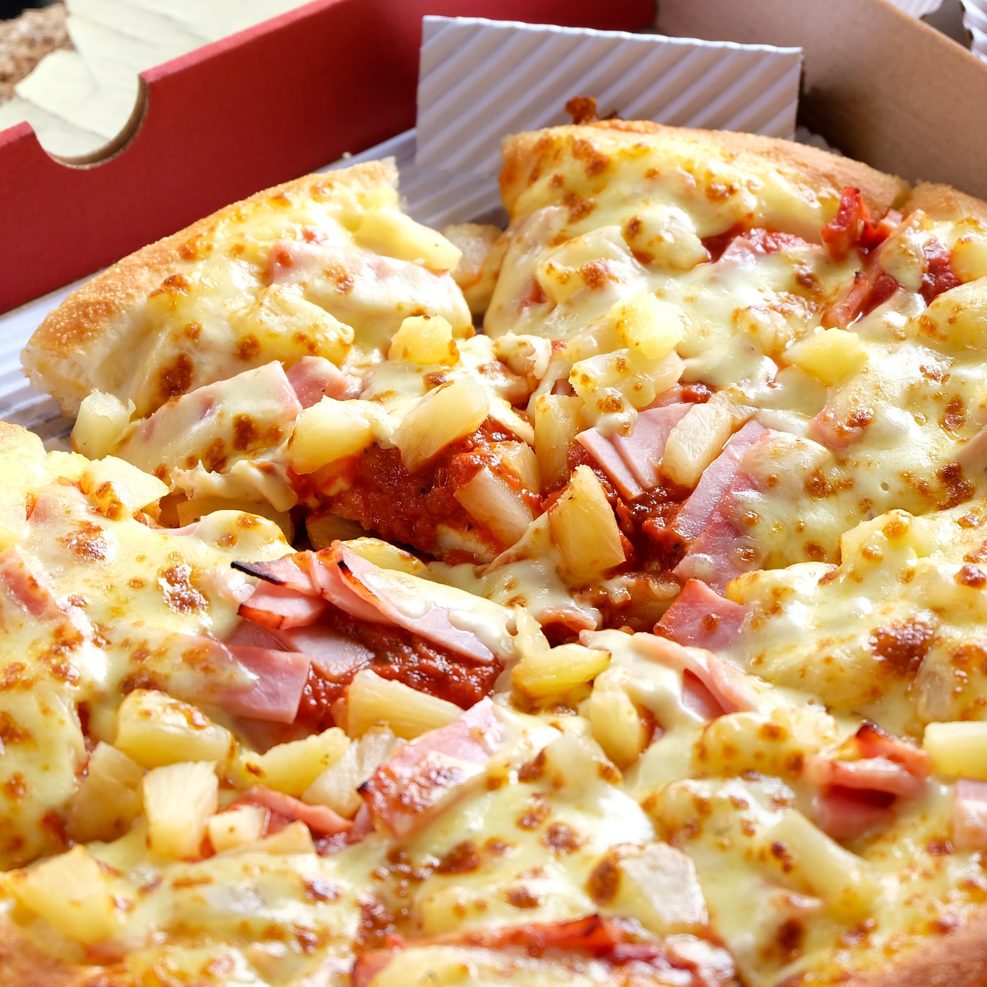 Hawaiian Pizza