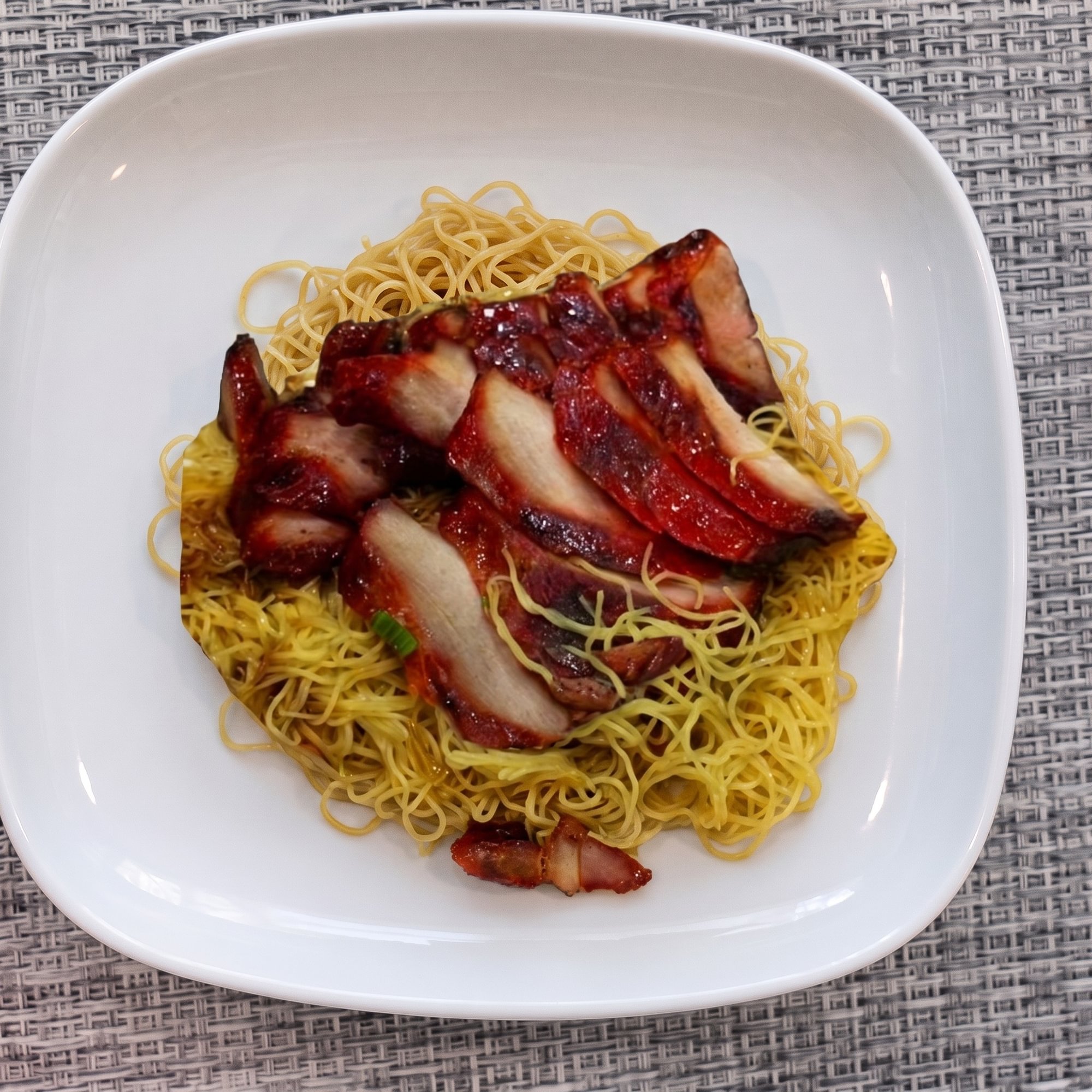 BBQ Pork Lo Mein / 叉燒撈麵