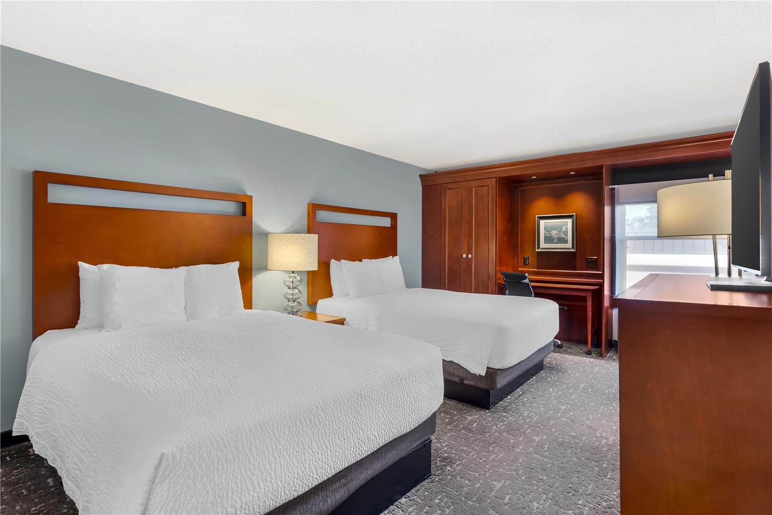 Best Western Plus Bellingham Image