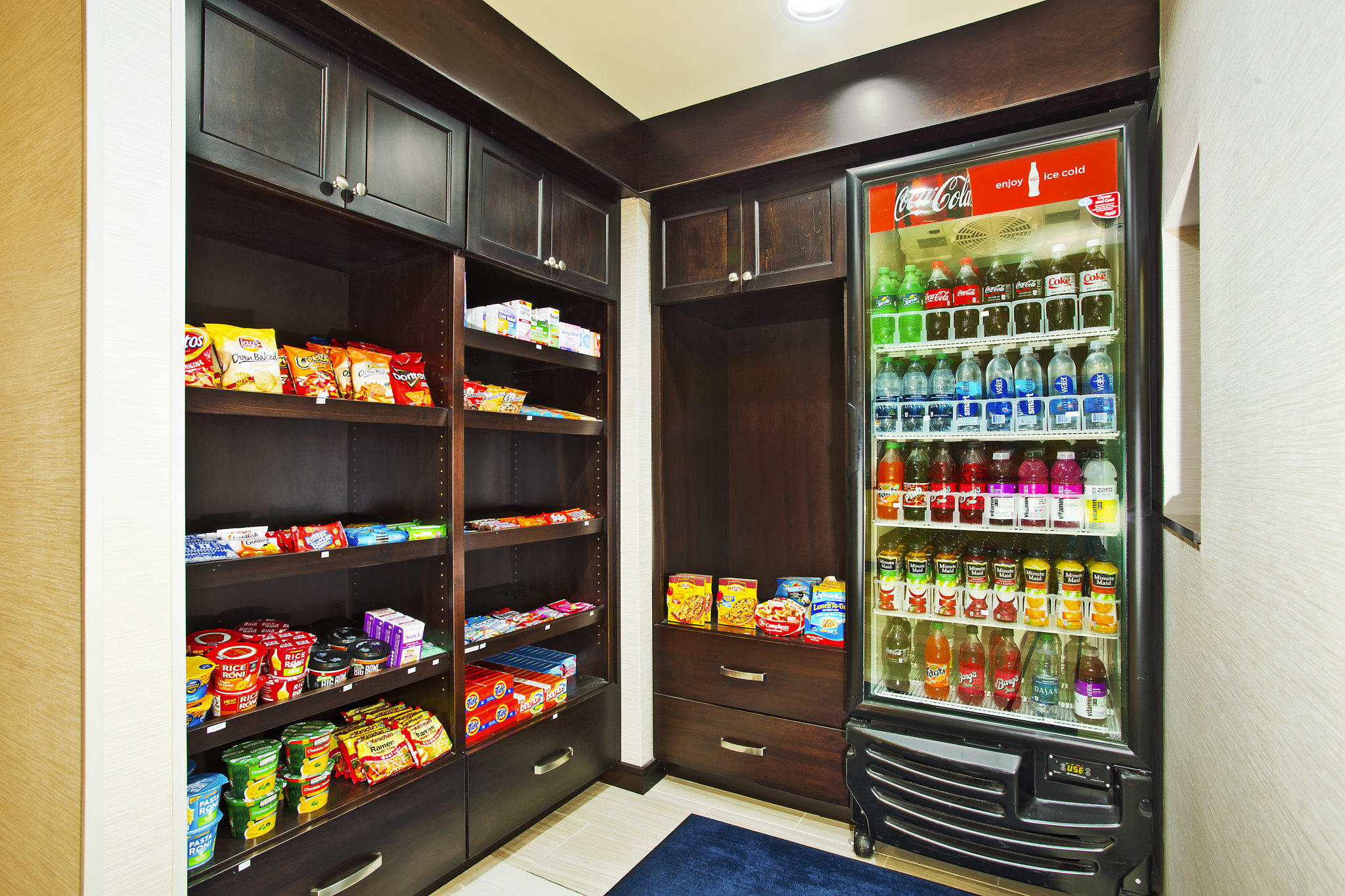 Holiday Inn Express Suites Springfield Dayton Area 204 Raydo Cir