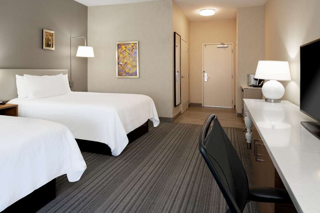 Hilton Garden Inn Roseville Image