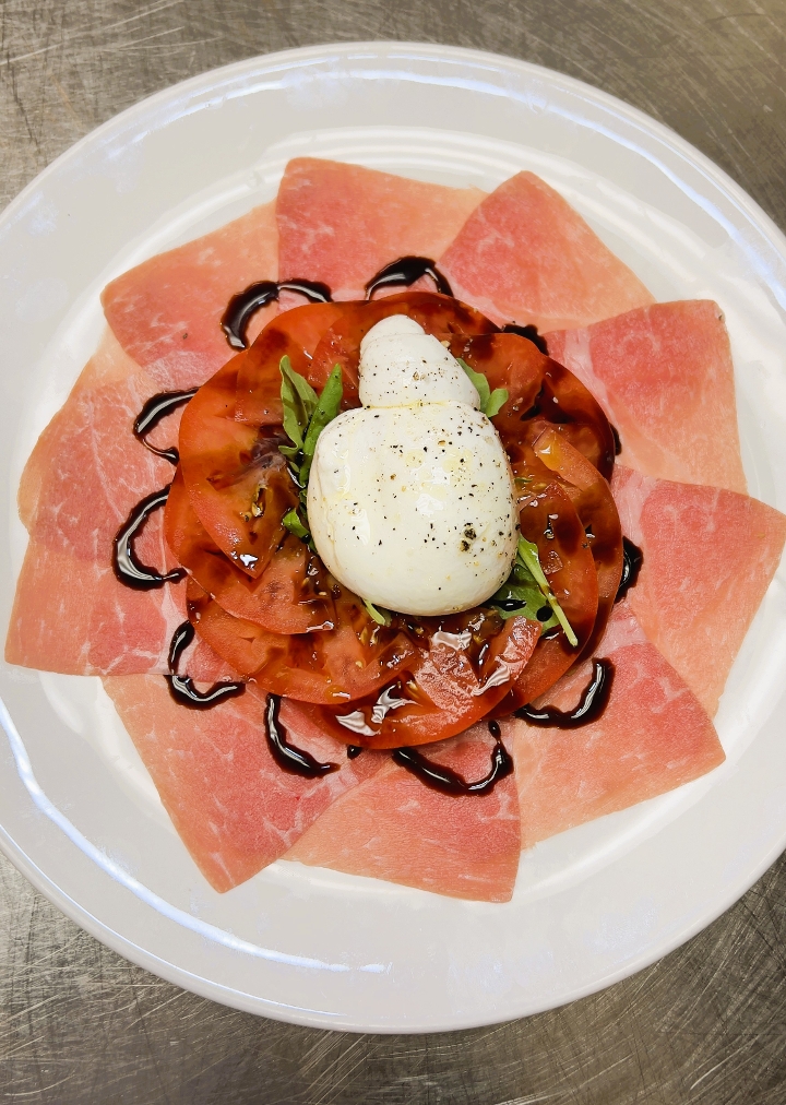 Burrata E Tomato & Prosciutto