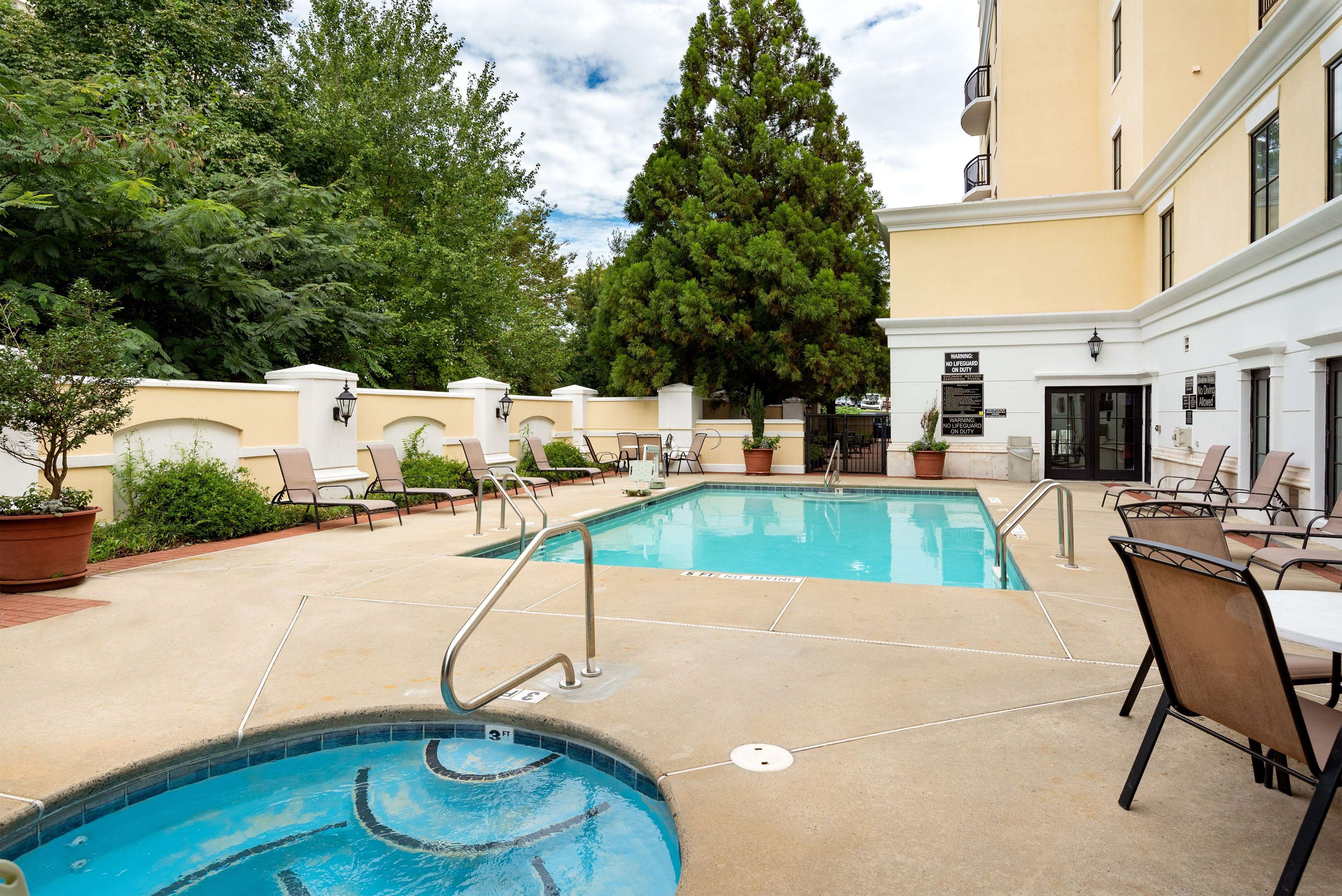 Hampton Inn & Suites Charlotte/South Park at Phillips Place Charlotte